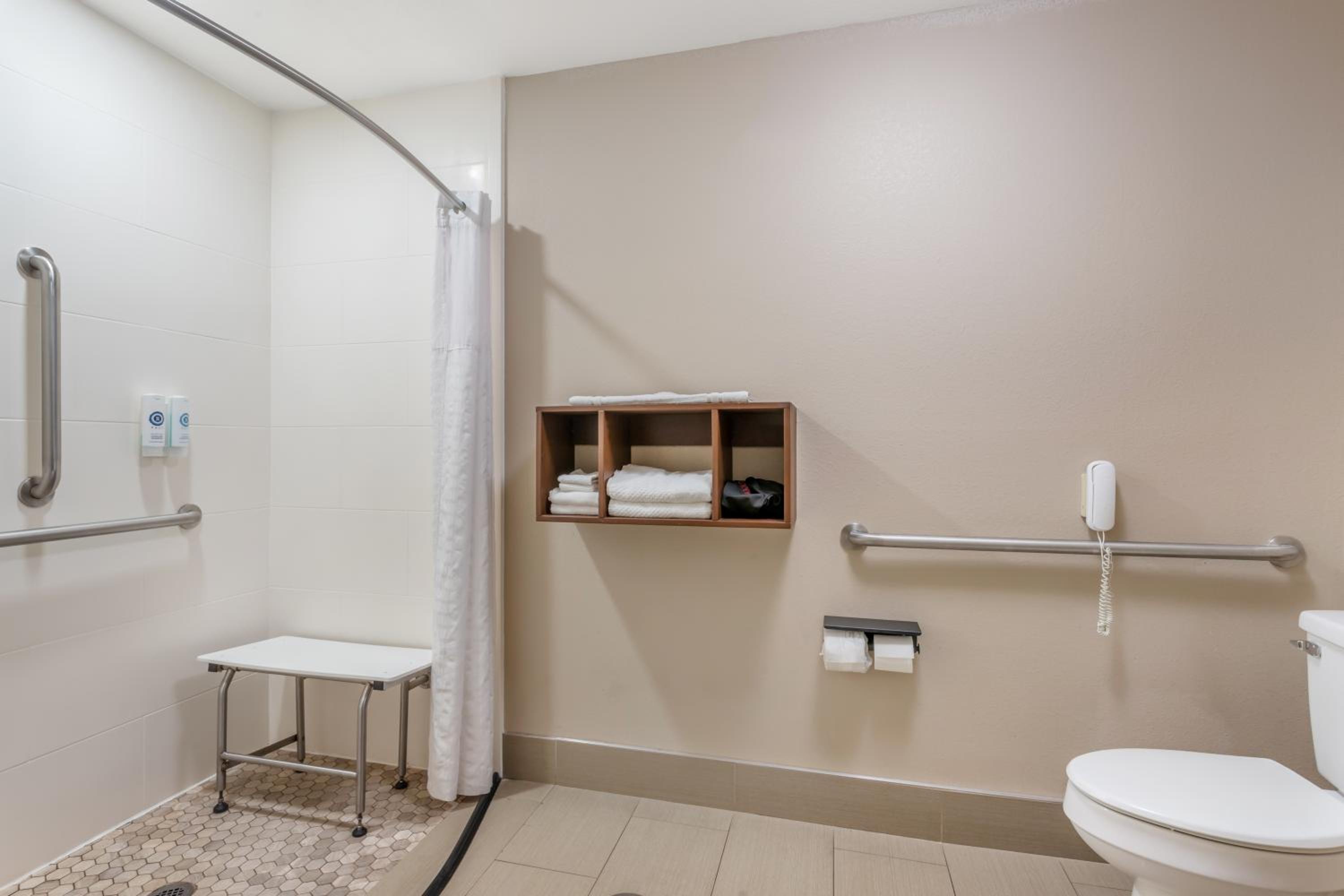 King Room - Disability Access/Non-Smoking - Photo 3