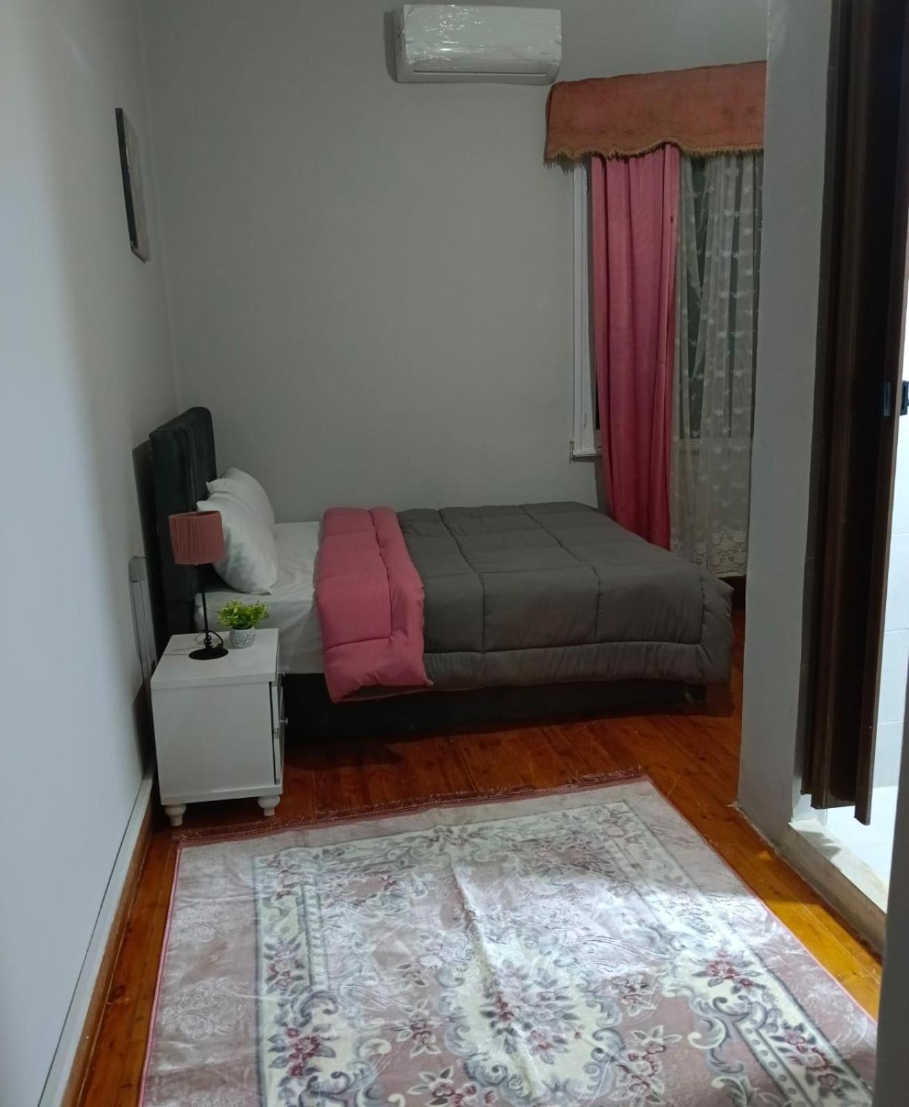 Standard Double Room - Photo 3