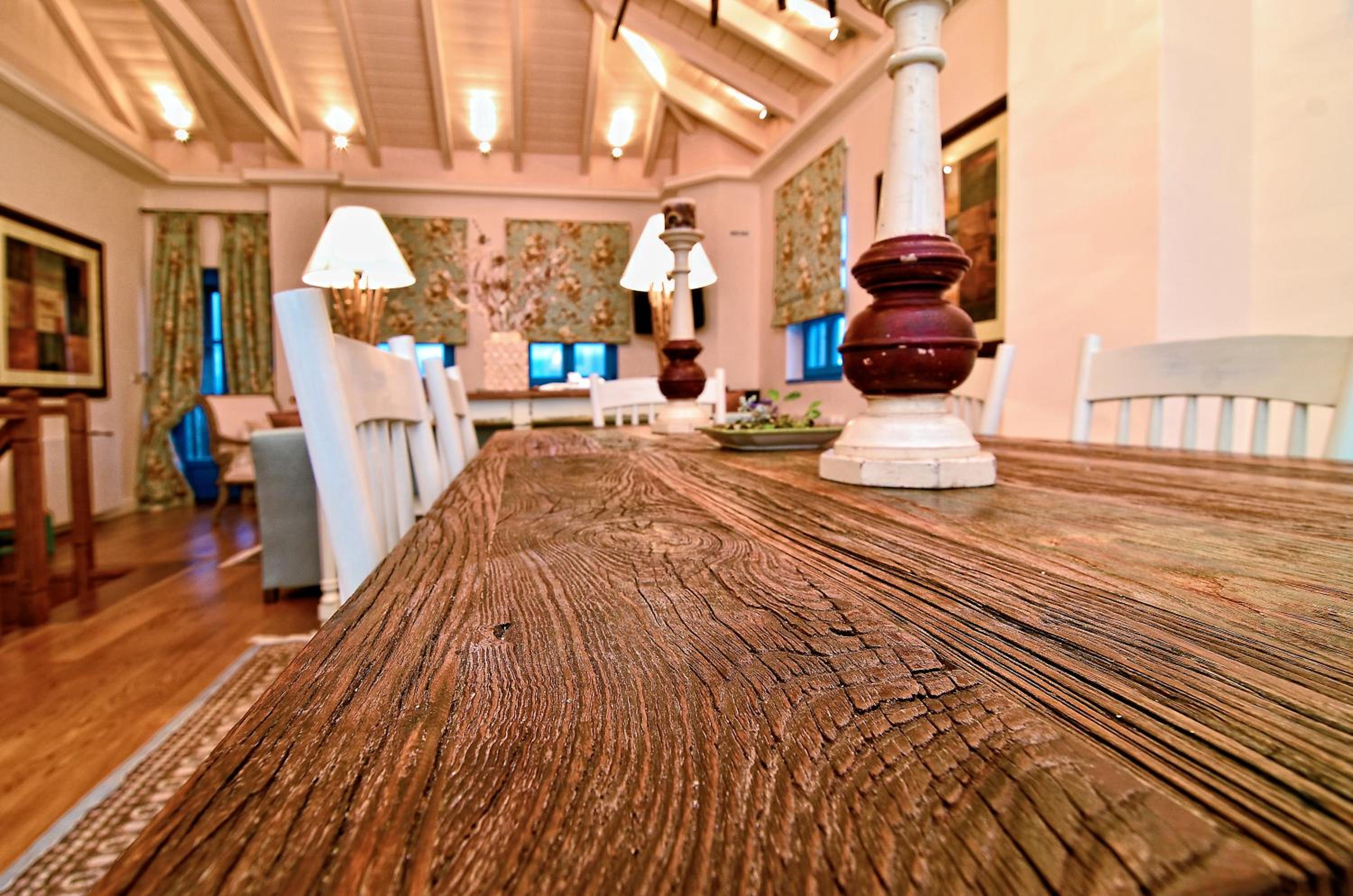 Two-Bedroom Grand Chalet 110 m² with Fireplace - Photo 2