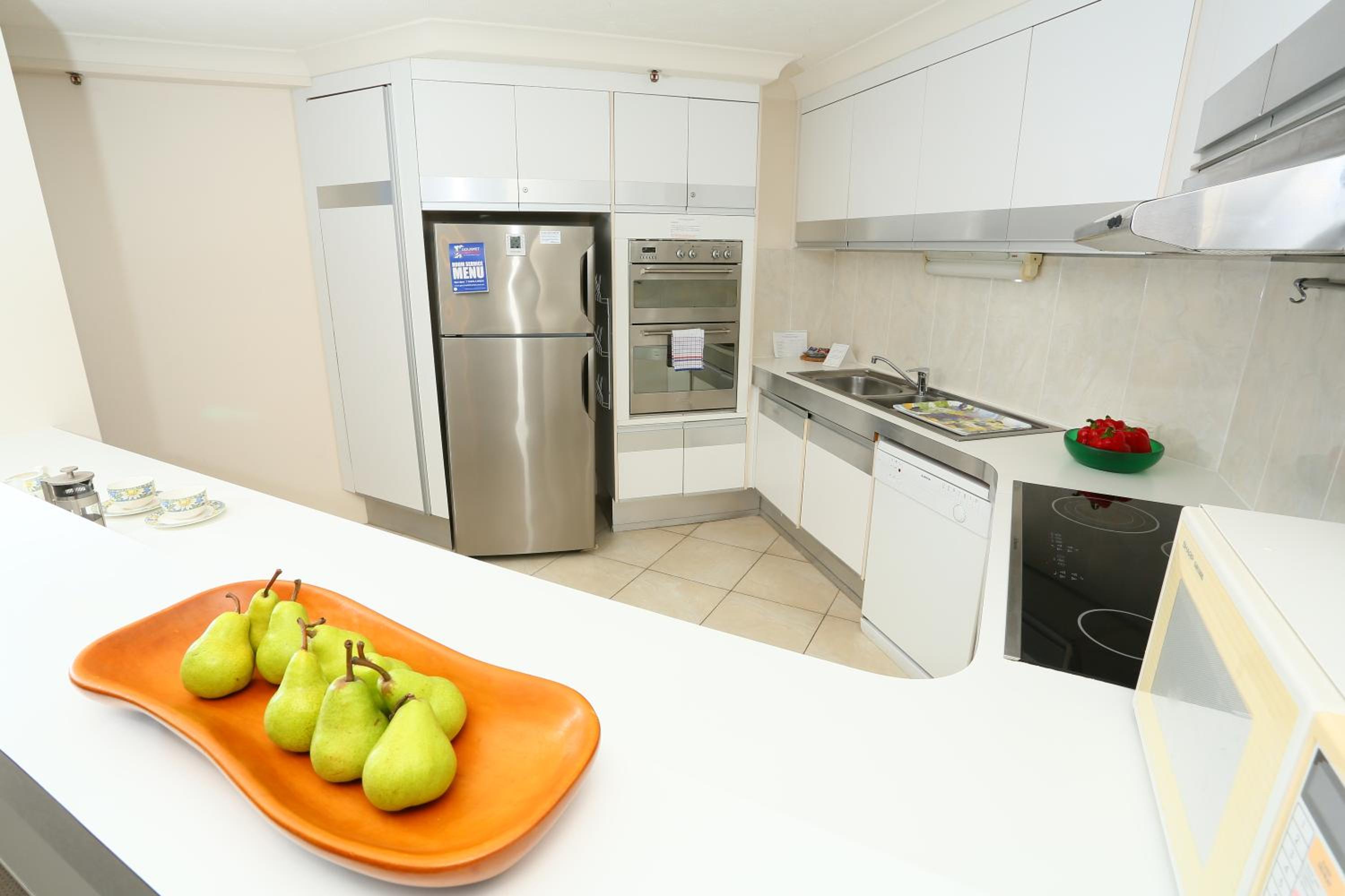 Basic Three-Bedroom Apartment - Photo 3