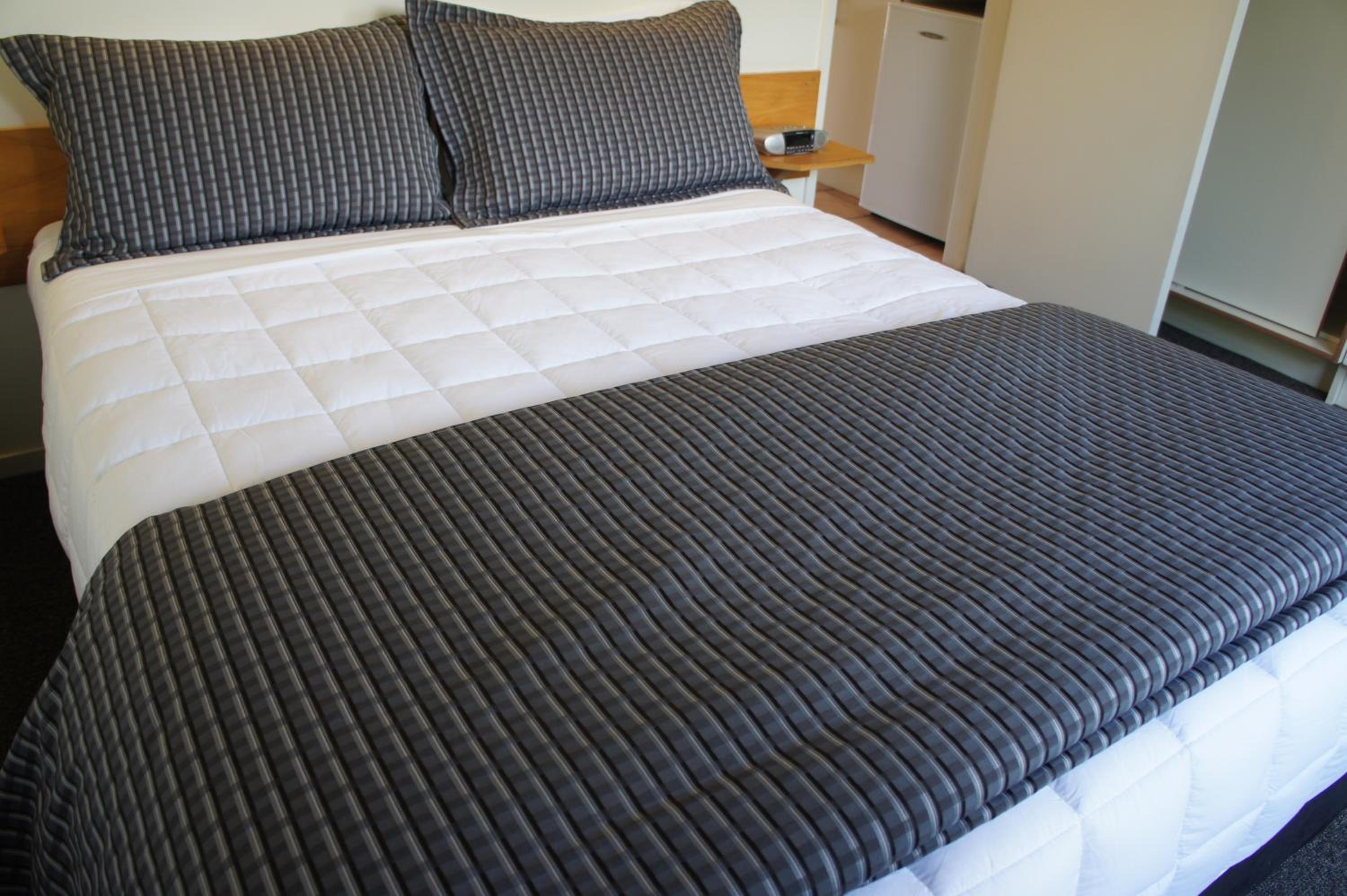 Standard One-Bedroom Apartment - Photo 12