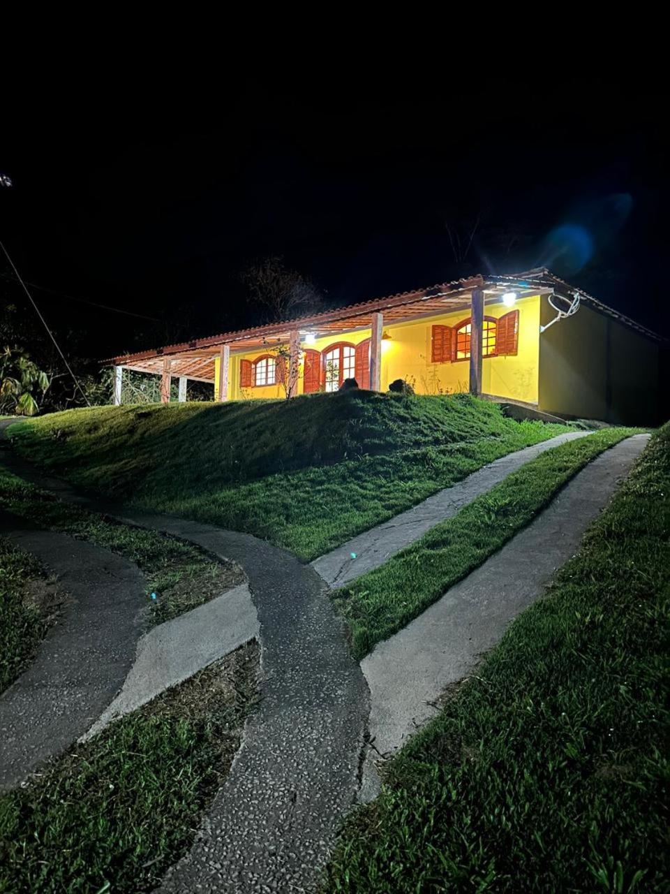Three-Bedroom House - Photo 6