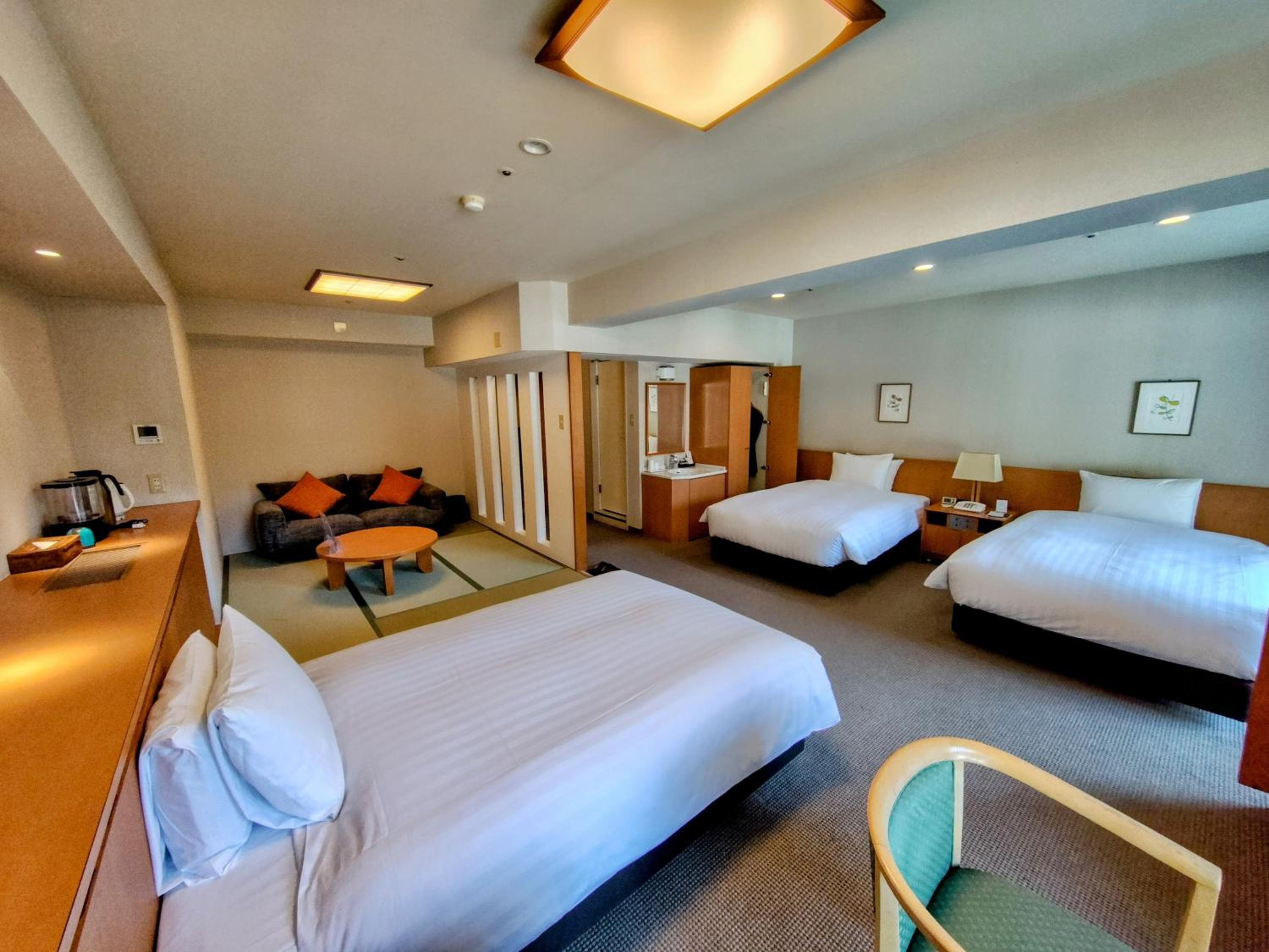 Triple Room