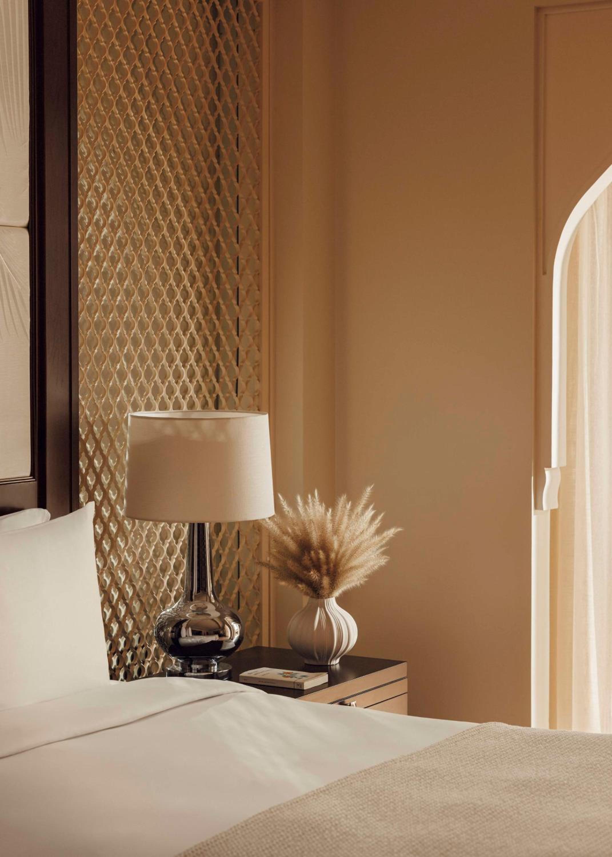 Palm Manor Premiere King Room - UAE Resident Rate, UAE ID Mandatory