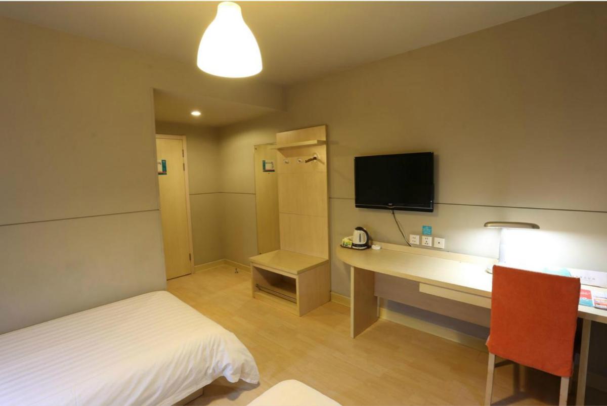 Selected Business Double Room A photo 2