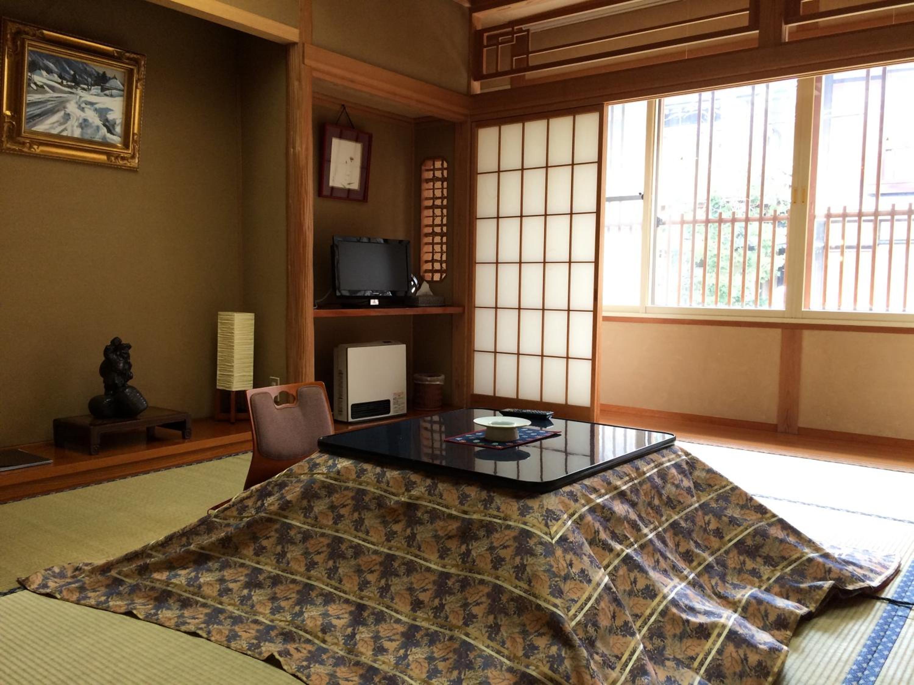 Japanese-Style Superior Twin Room with Shared Bathroom photo 1