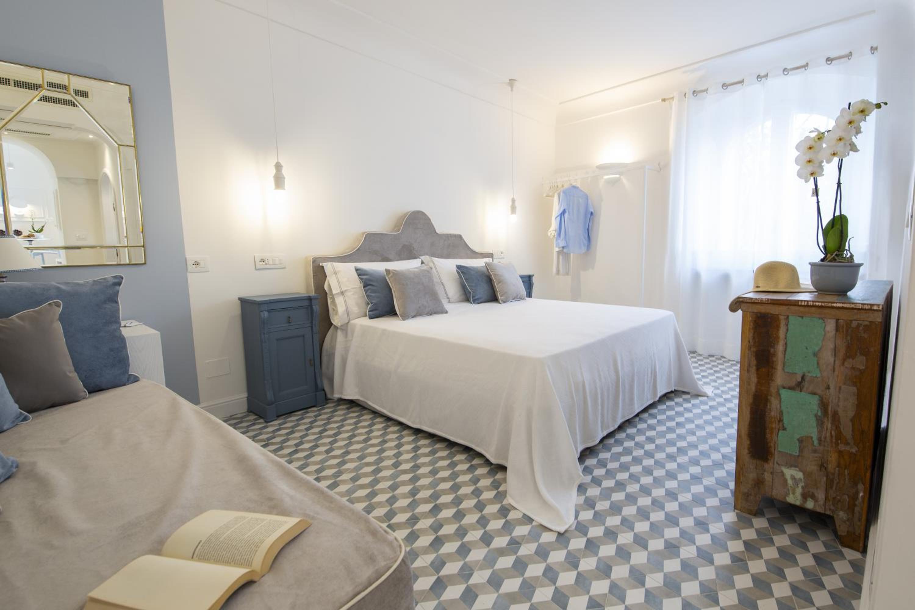 Double Room with Extra Bed - Photo 31