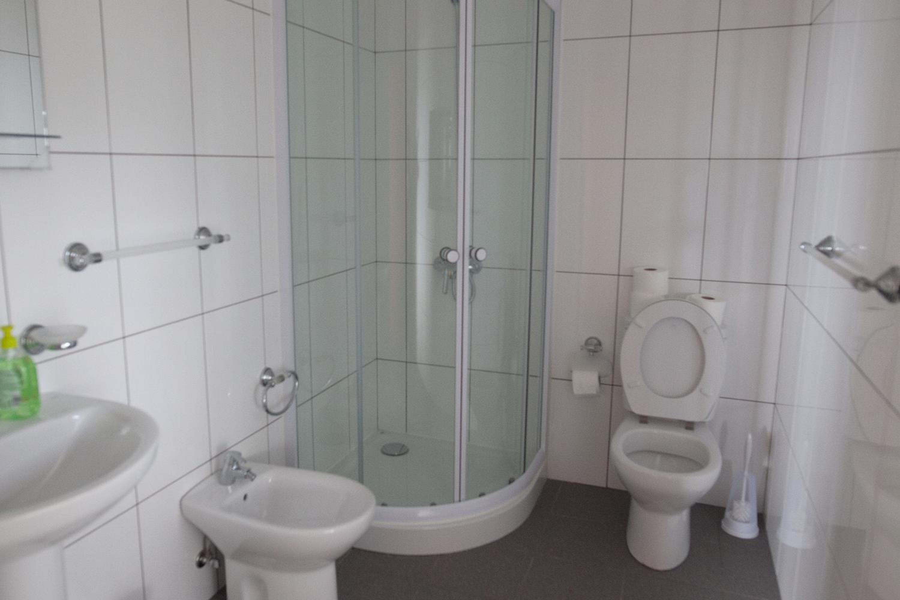 One-Bedroom House photo 2