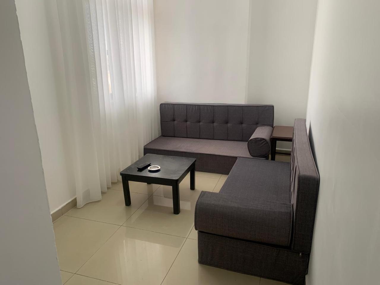 Deluxe Studio