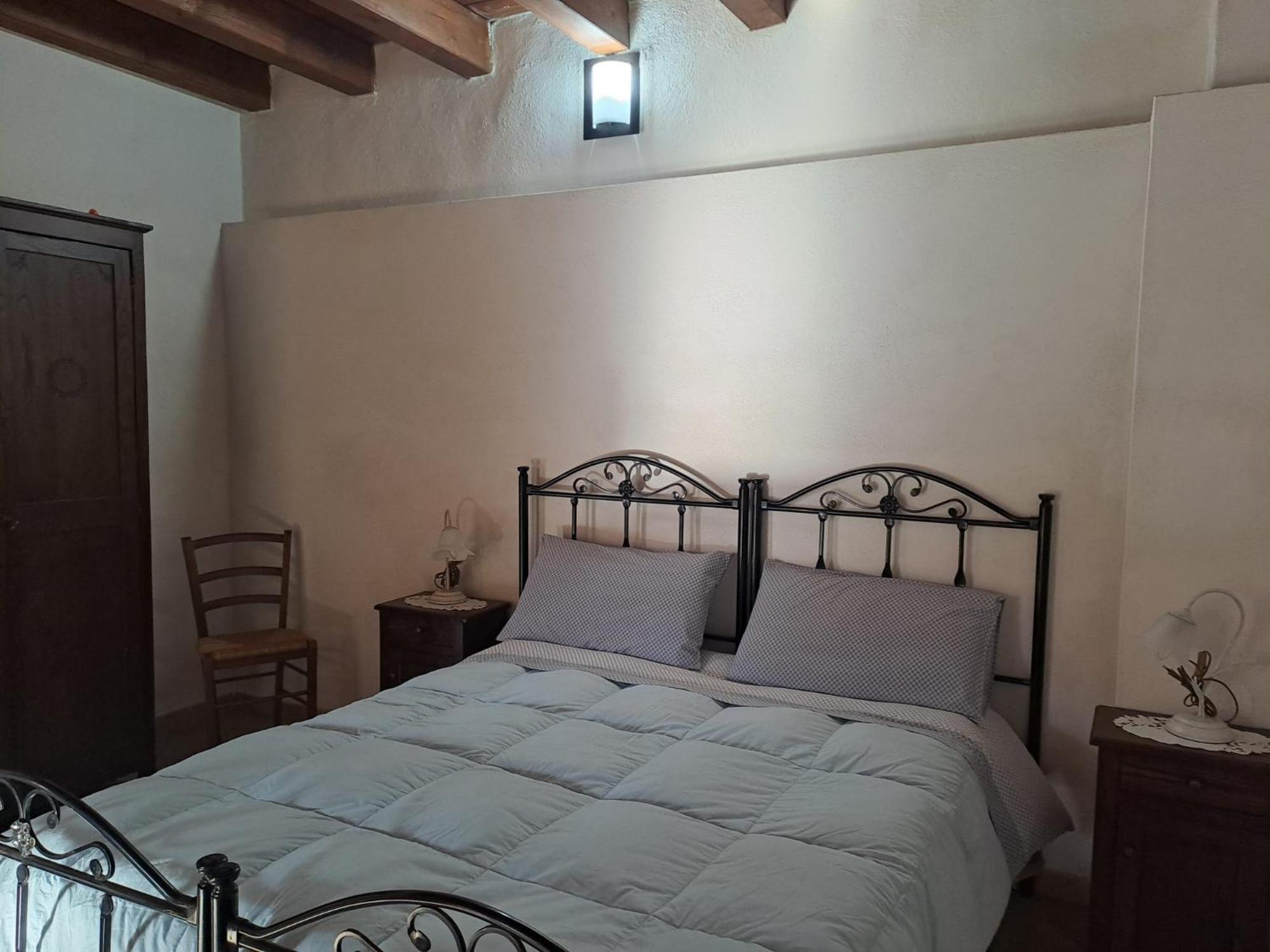 Double Room - Photo 8