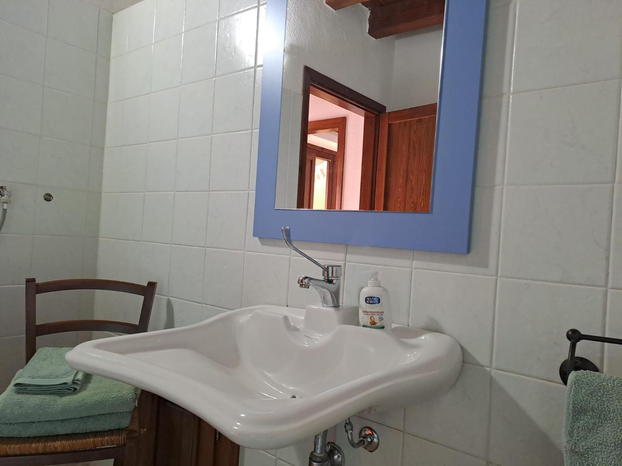Double Room - Photo 14