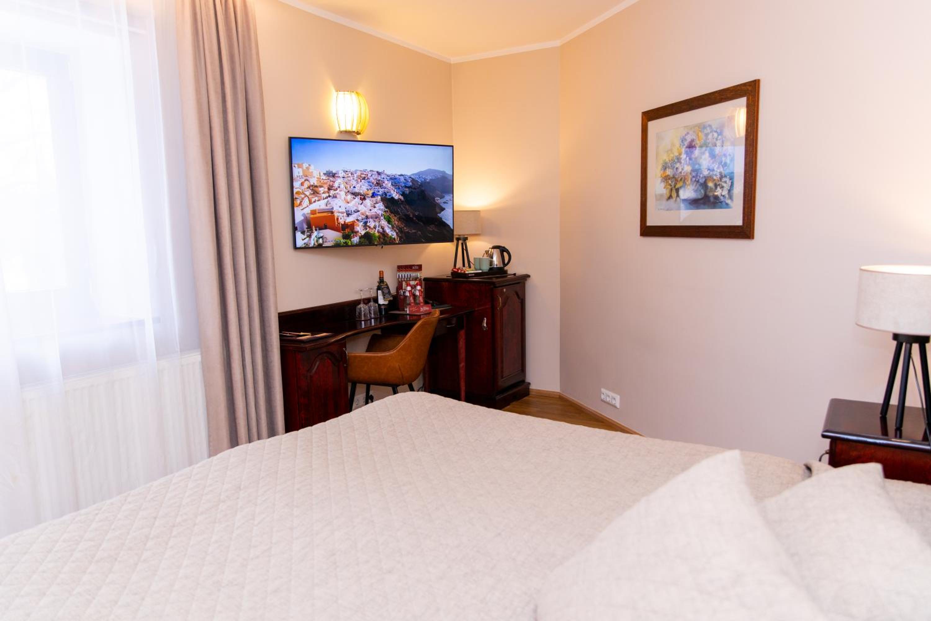 Deluxe Double Room photo 3