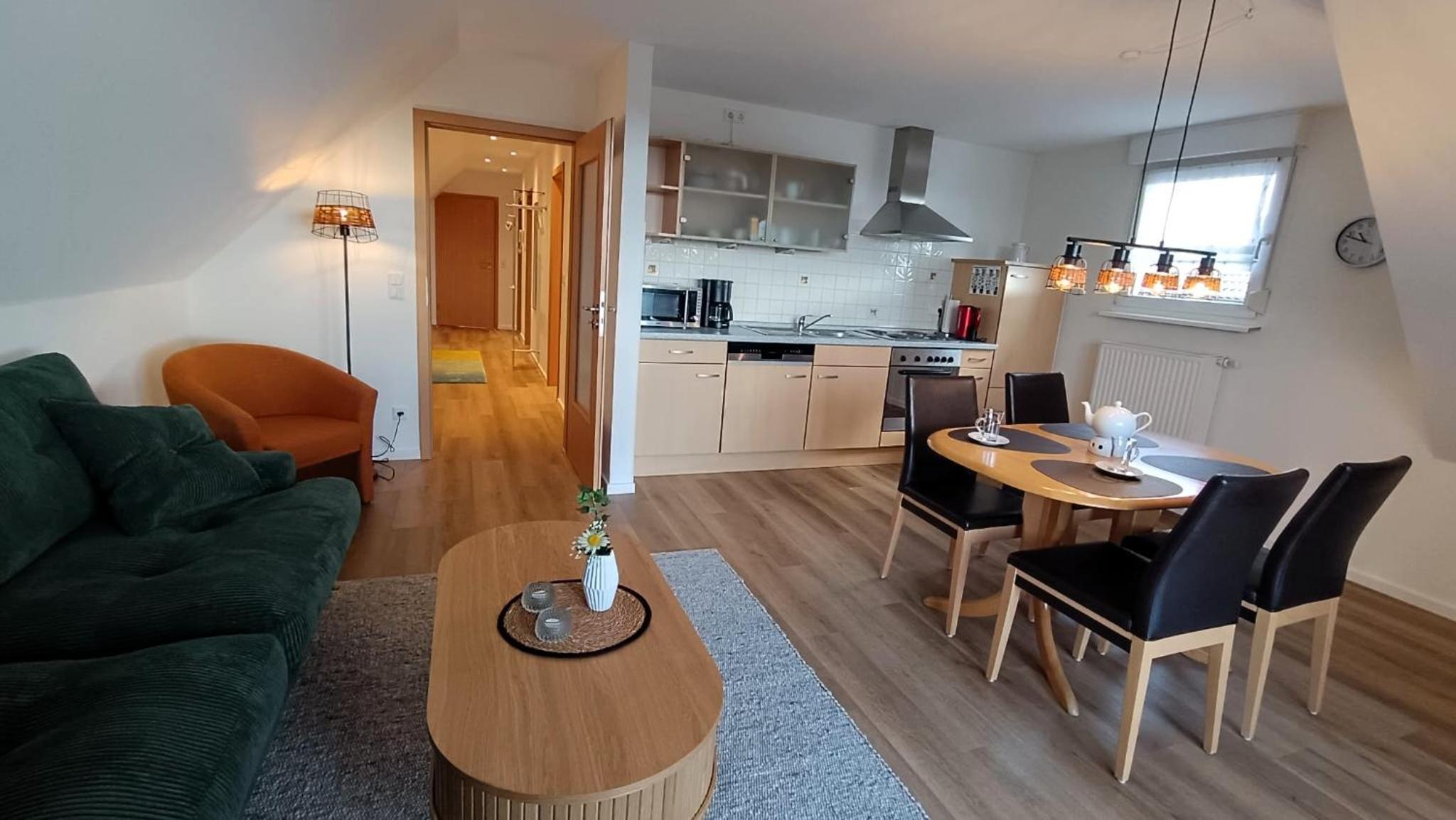 Two-Bedroom Apartment with Balcony photo 2