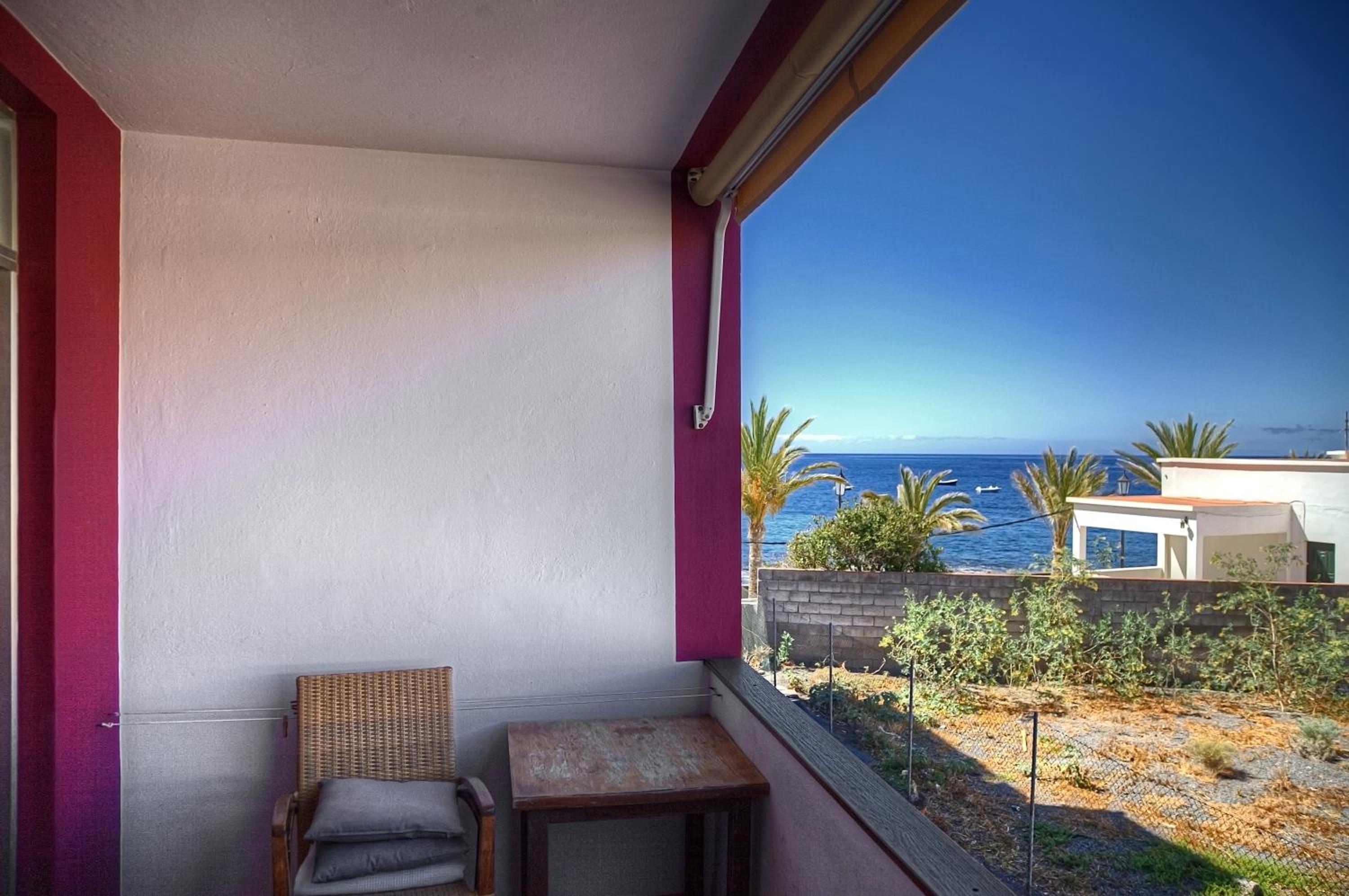 Studio with side Sea View - First Floor