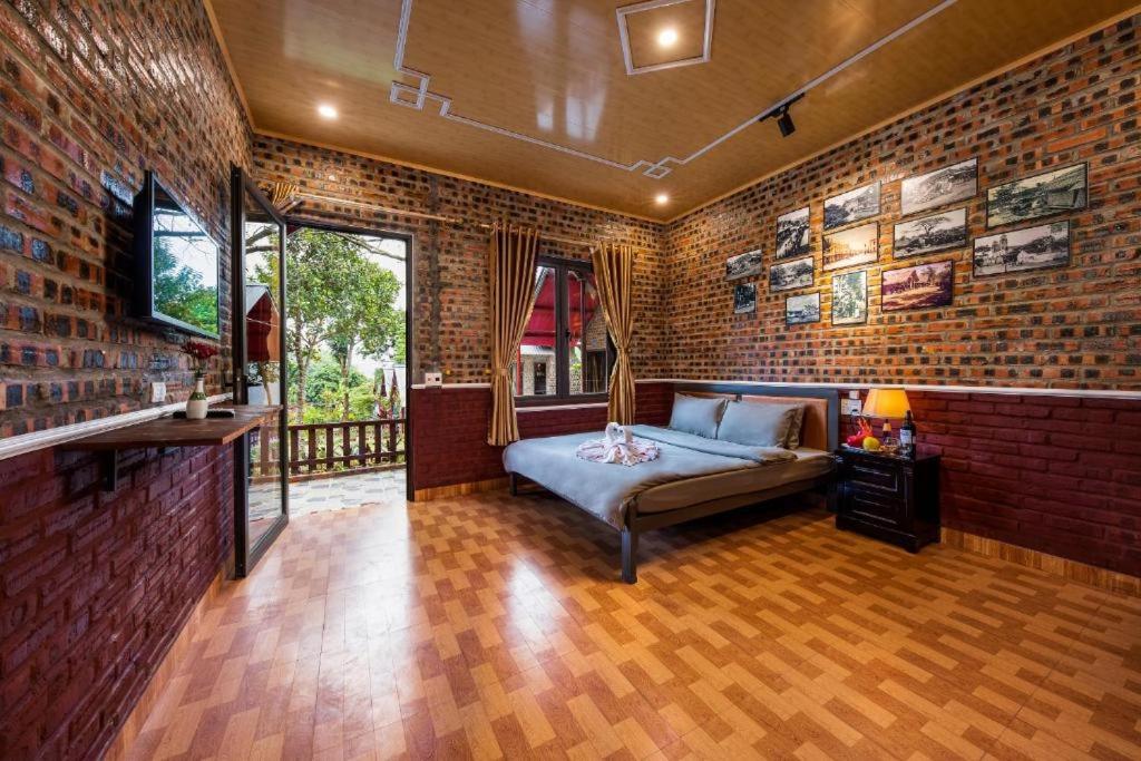 Deluxe Bungalow