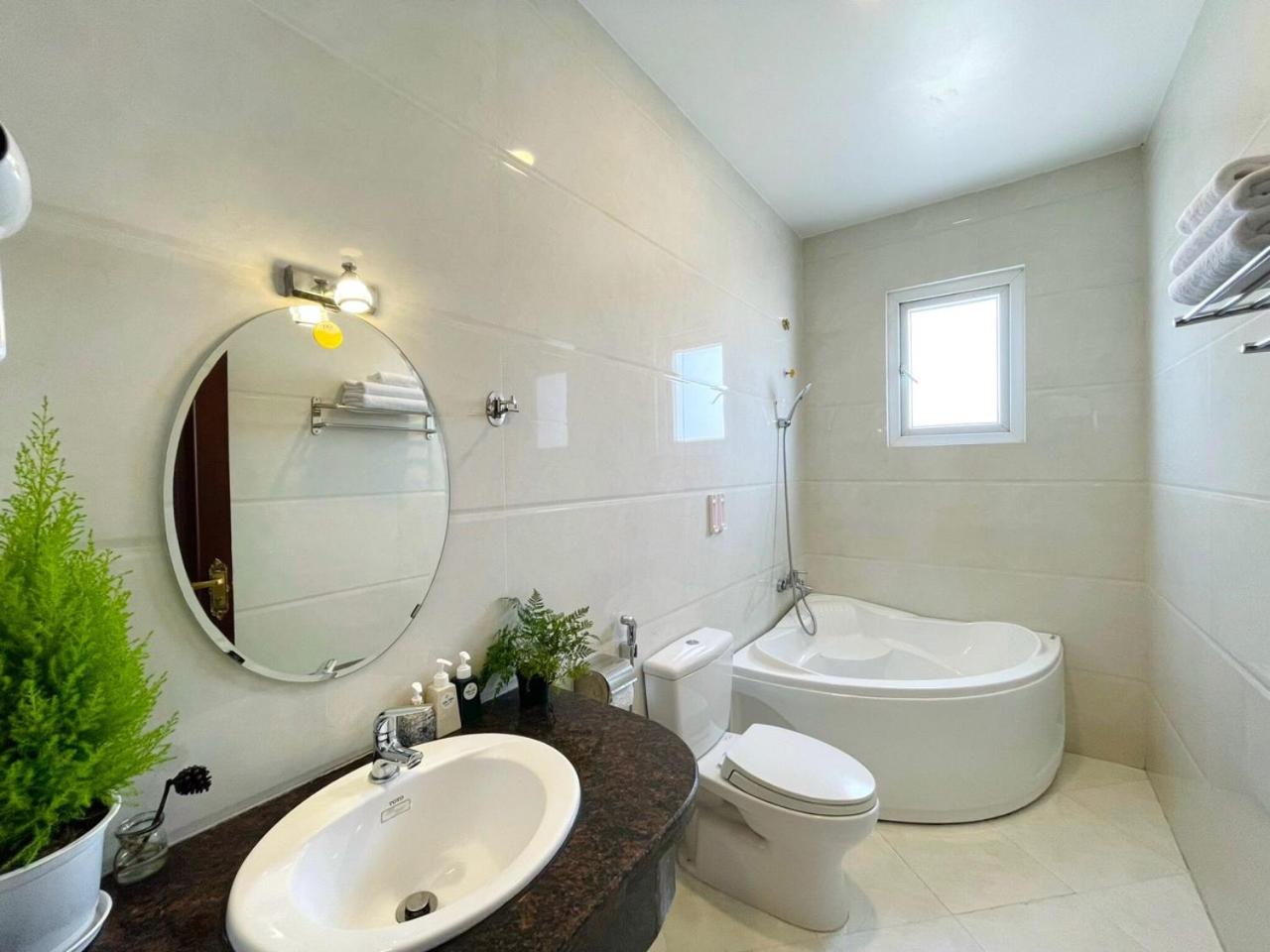 Queen Room with Balcony