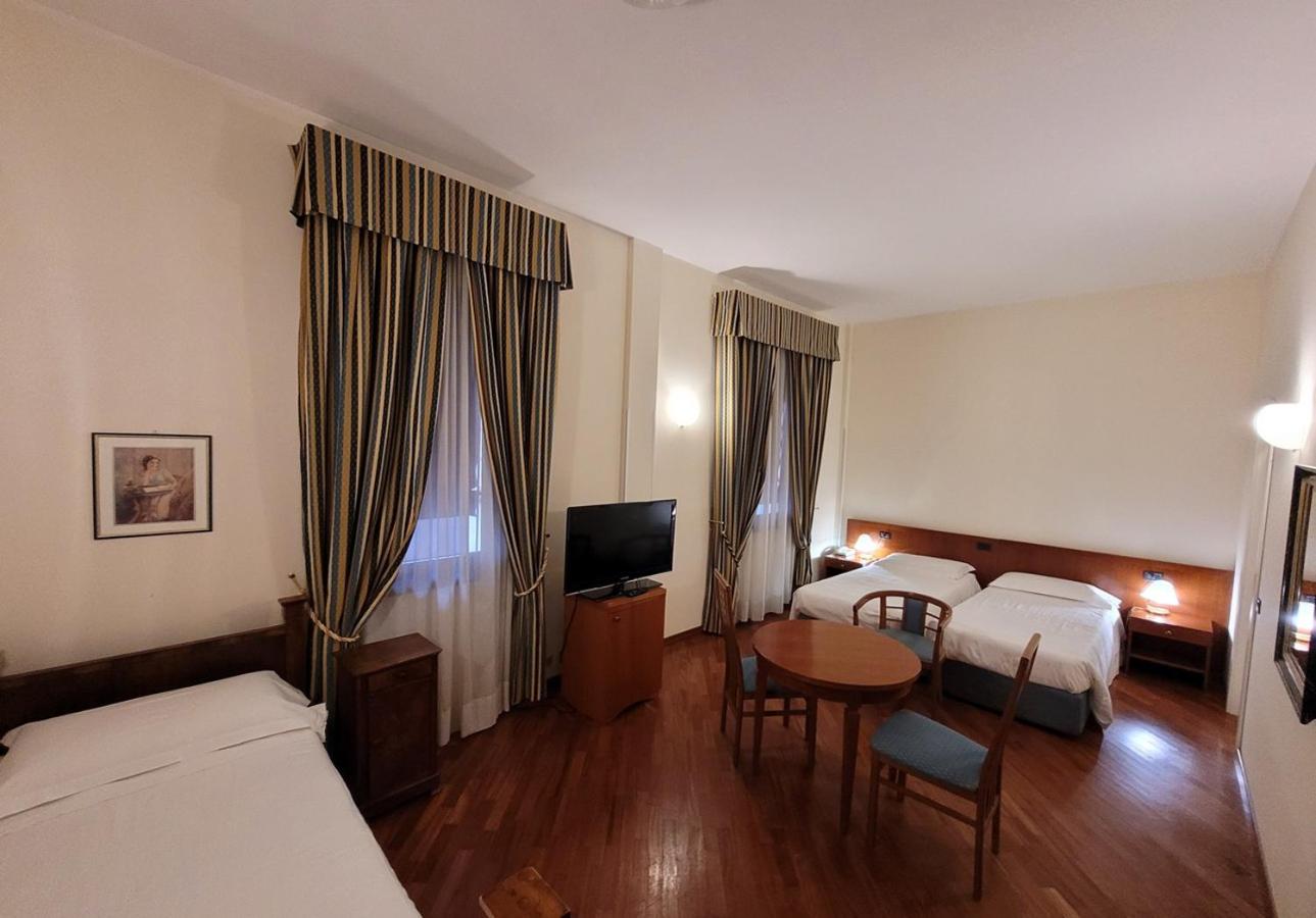 Executive Triple Room