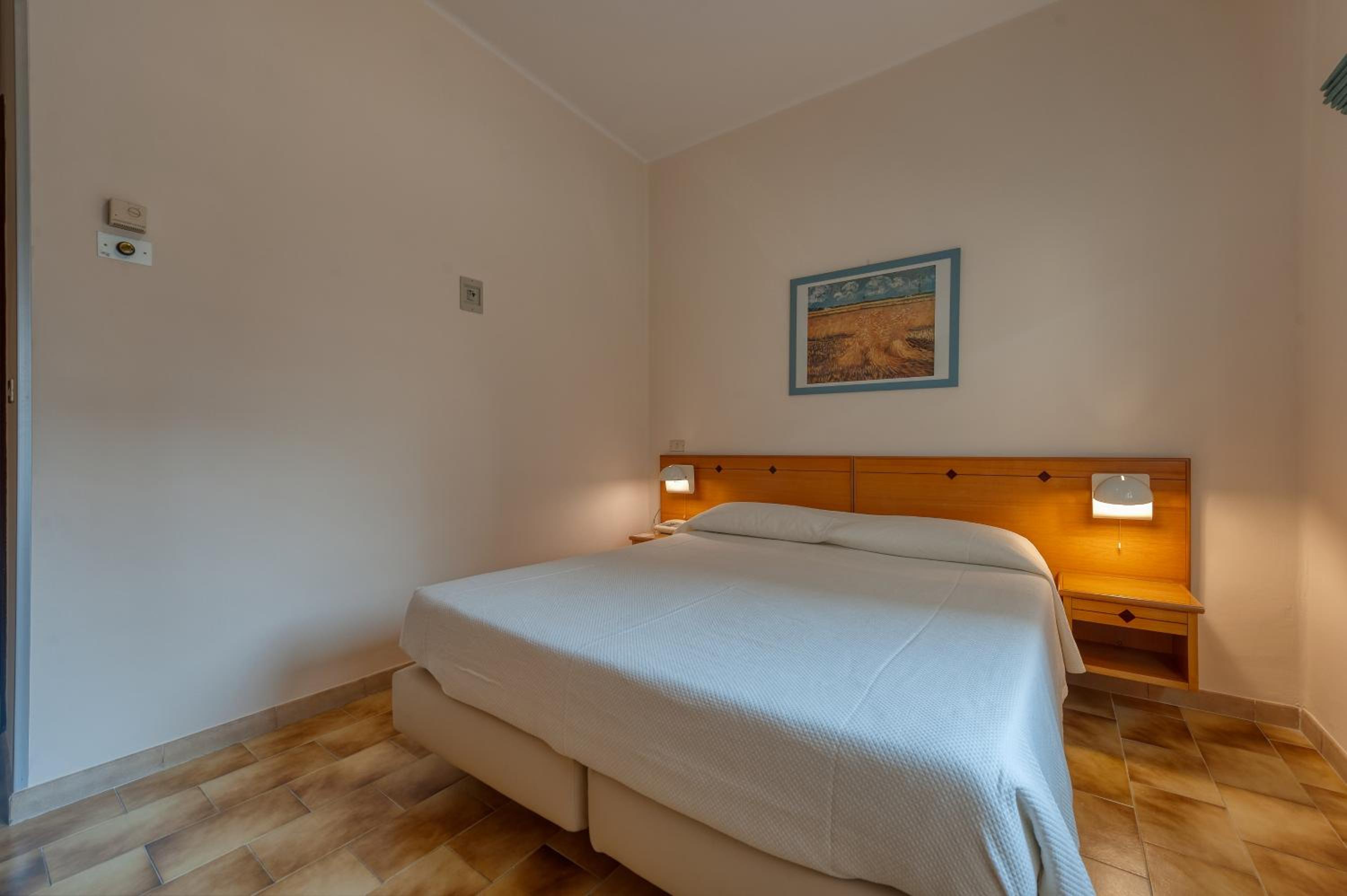Double or Twin Room - Photo 1