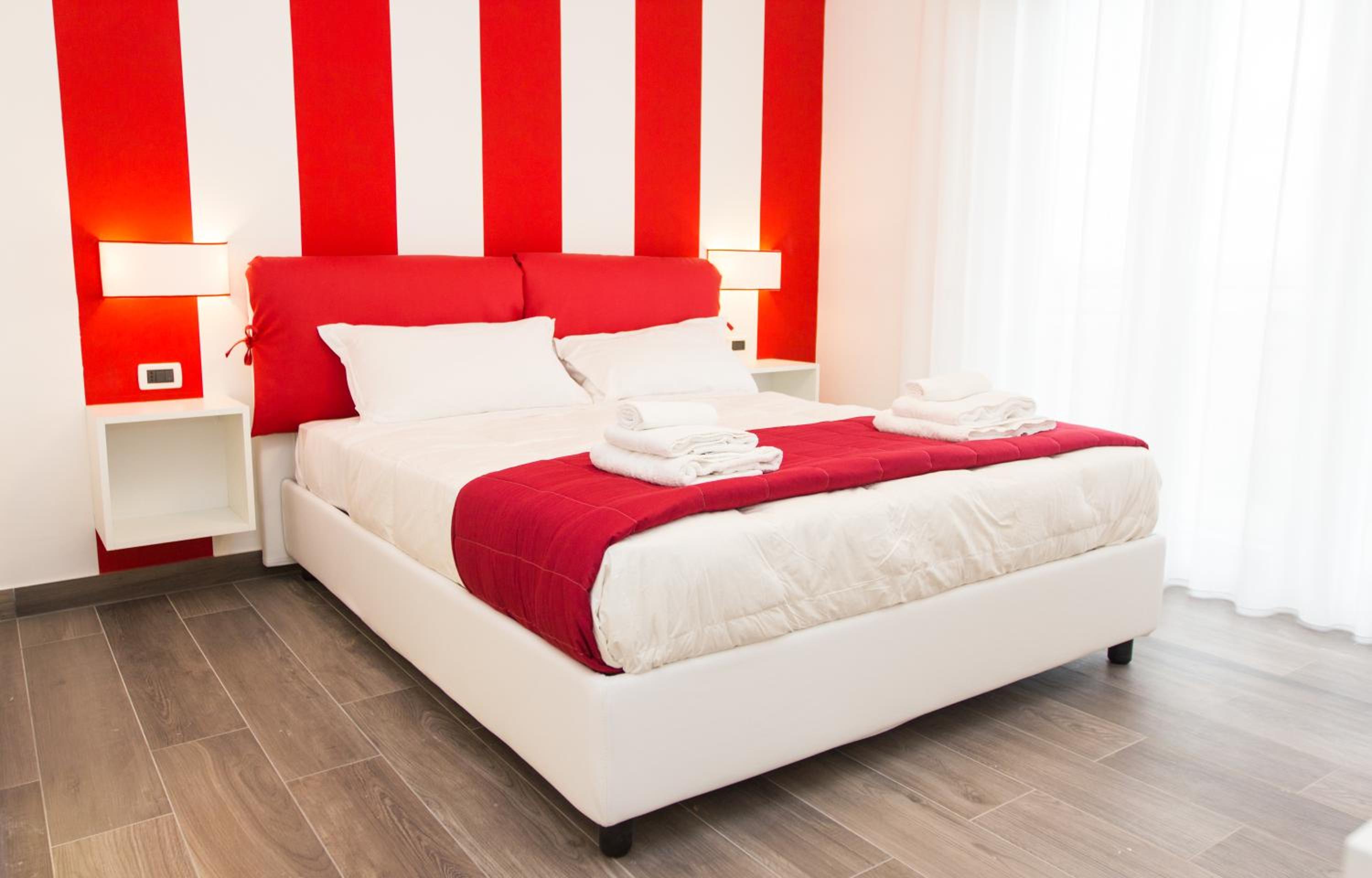 Double Room with Sea View - Photo 1