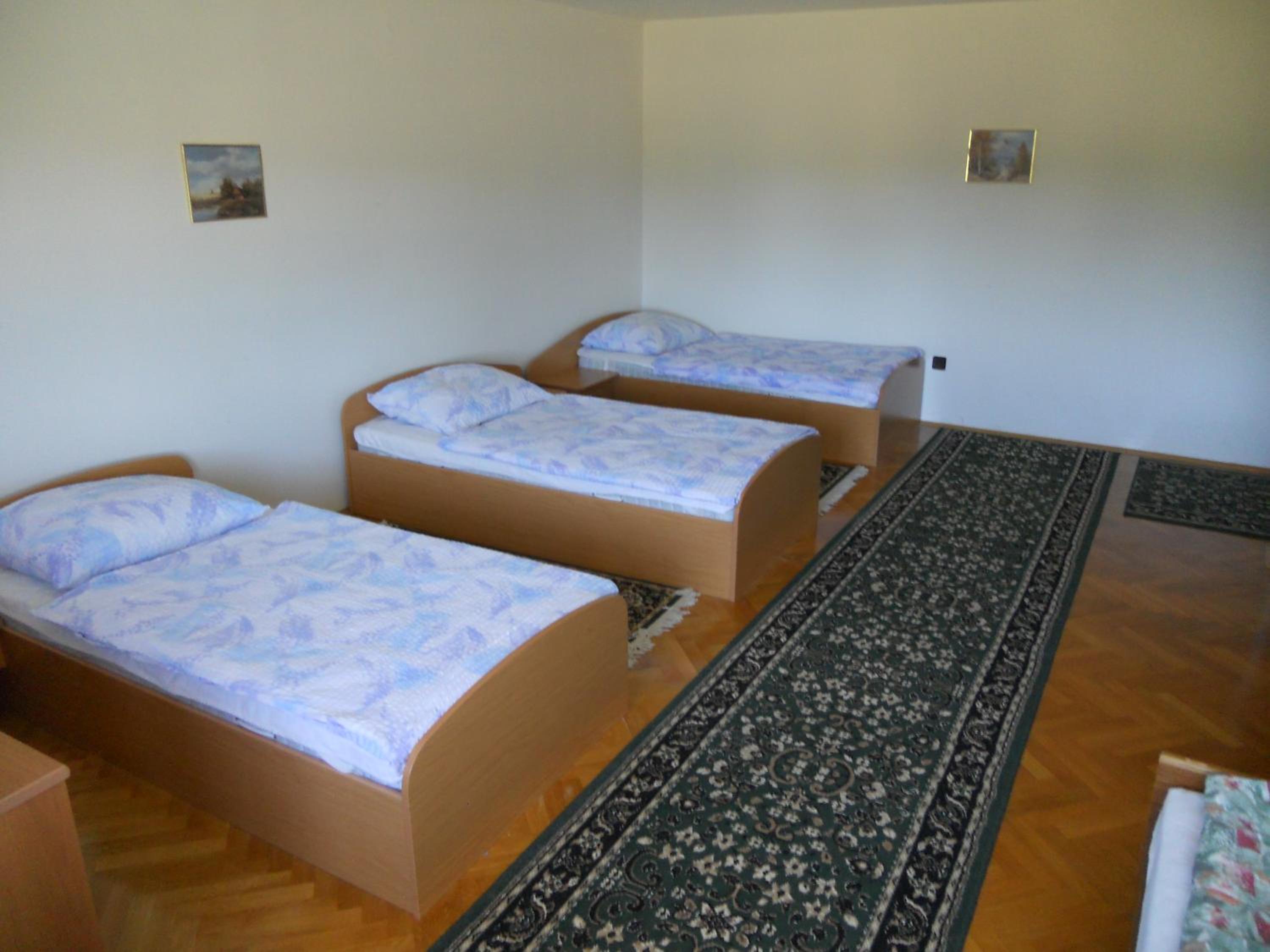 Triple Room with Bathroom photo 1
