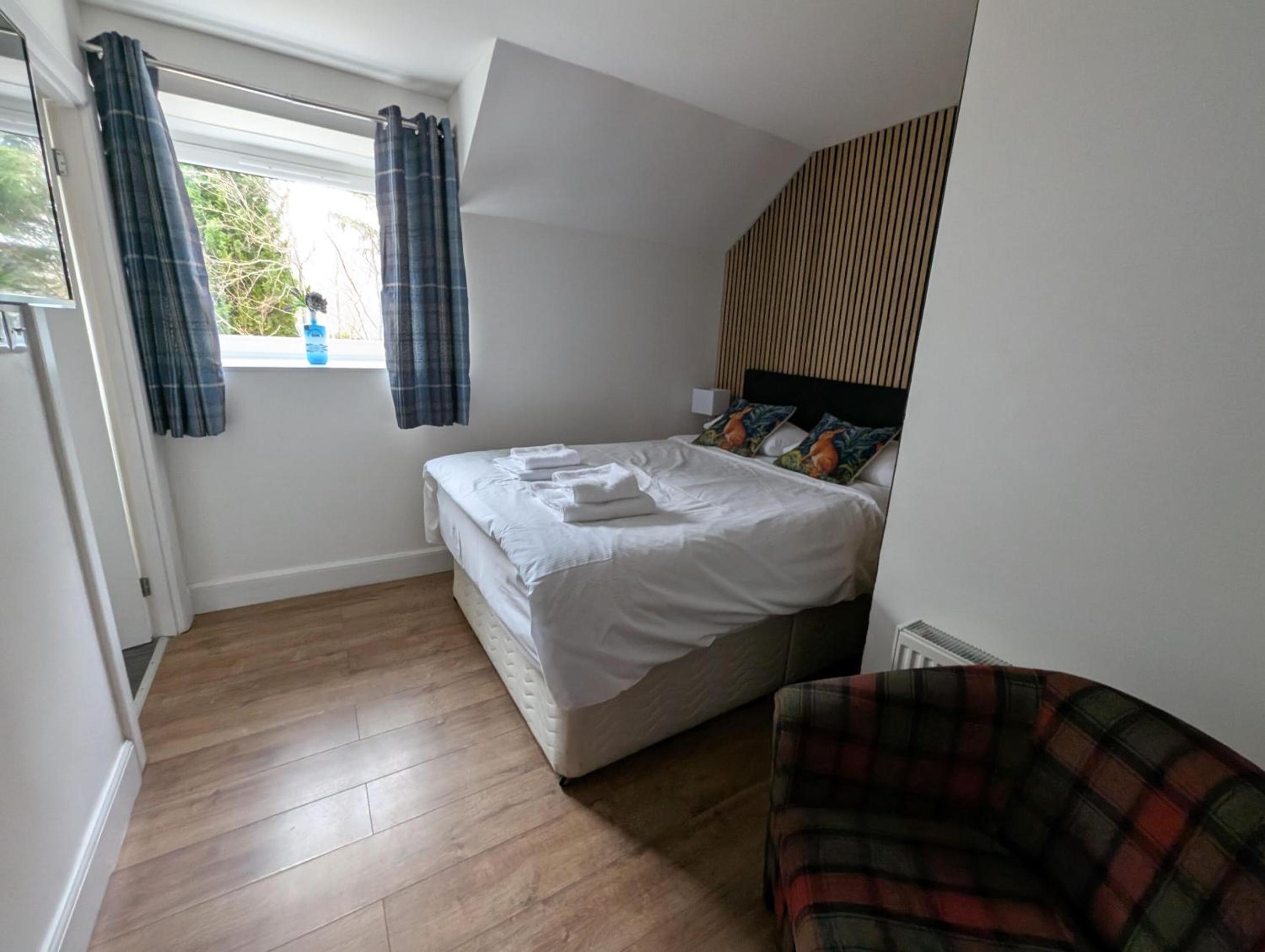 Economy Double Room photo 2