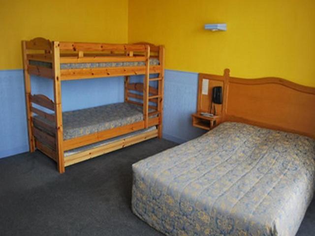 Quadruple Room (2 Adults + 2 Children)