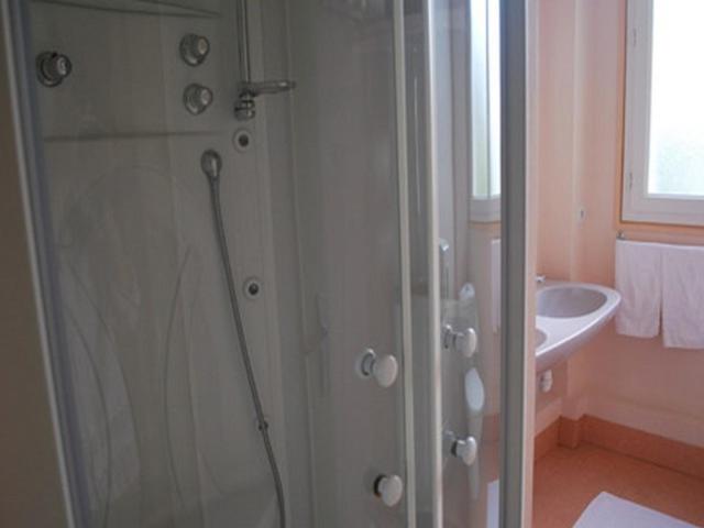 Quadruple Room (2 Adults + 2 Children) photo 3