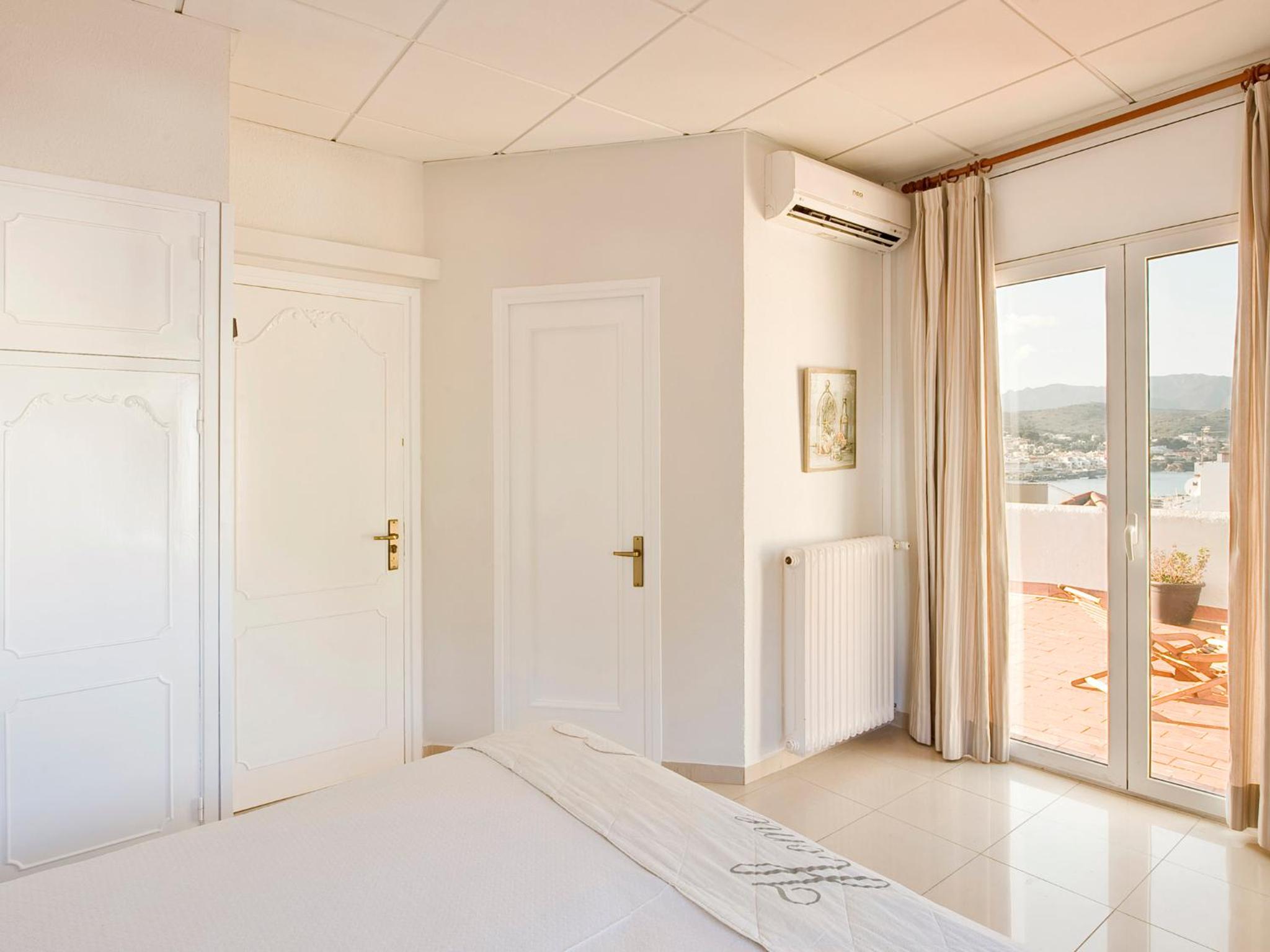 Superior Double Room with Terrace and Sea view  photo 2