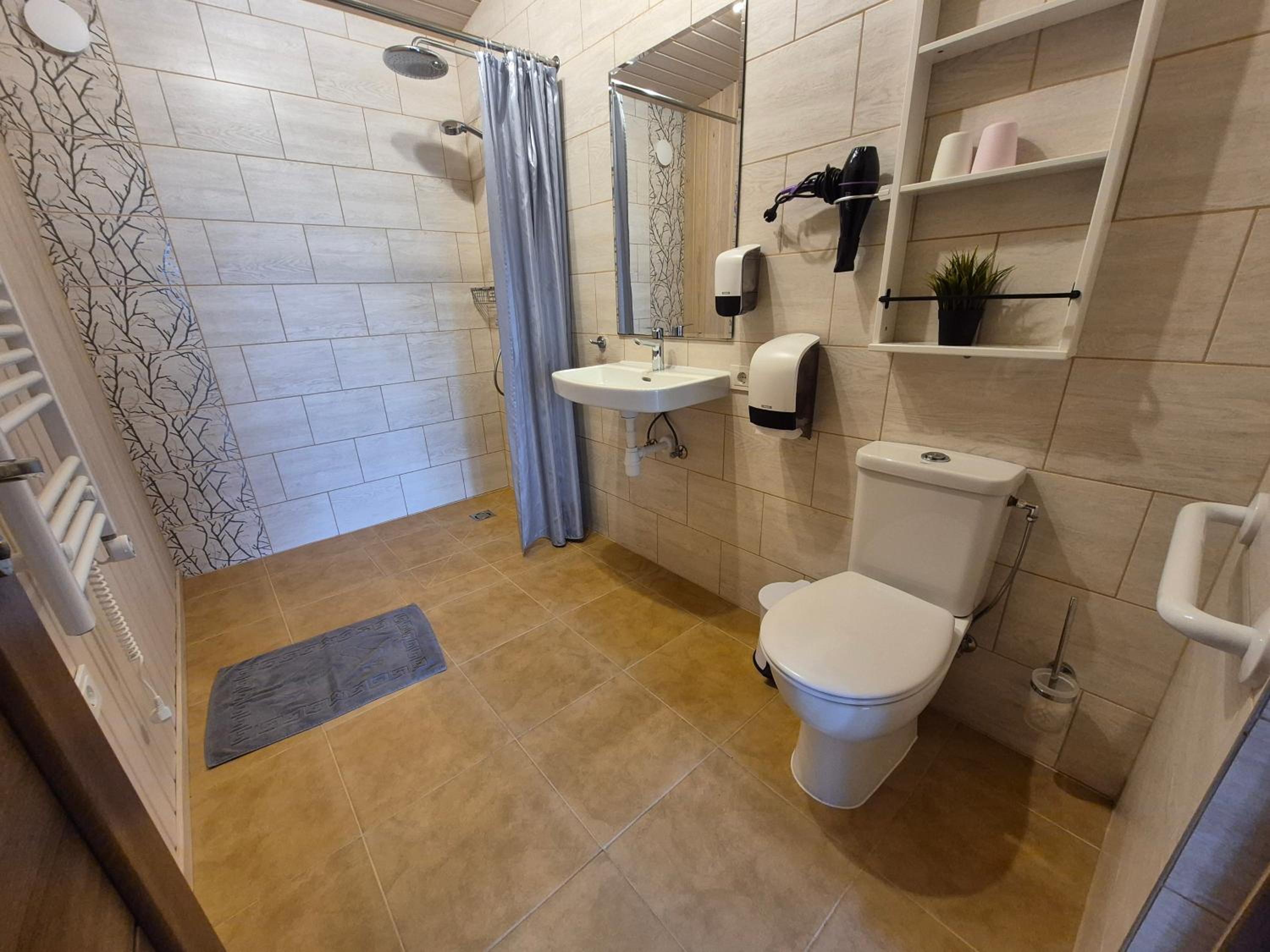 Apartment - Disability Access - Photo 2