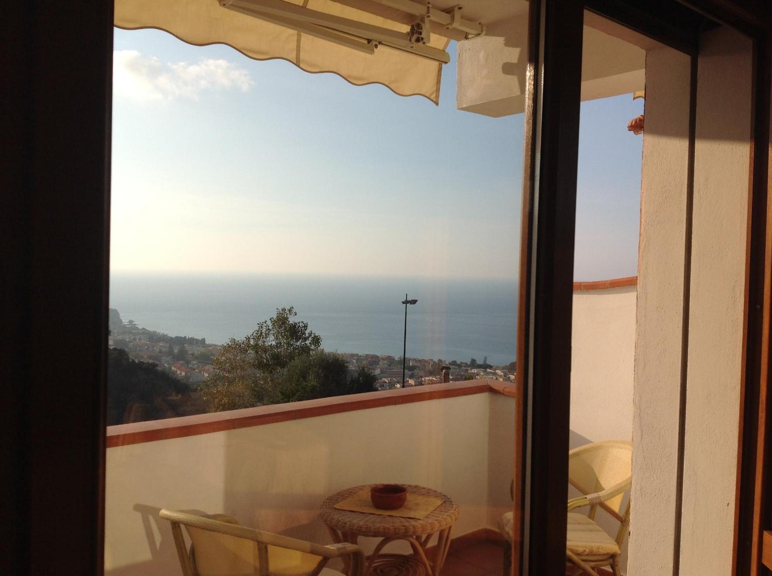 Studio with Terrace photo 2