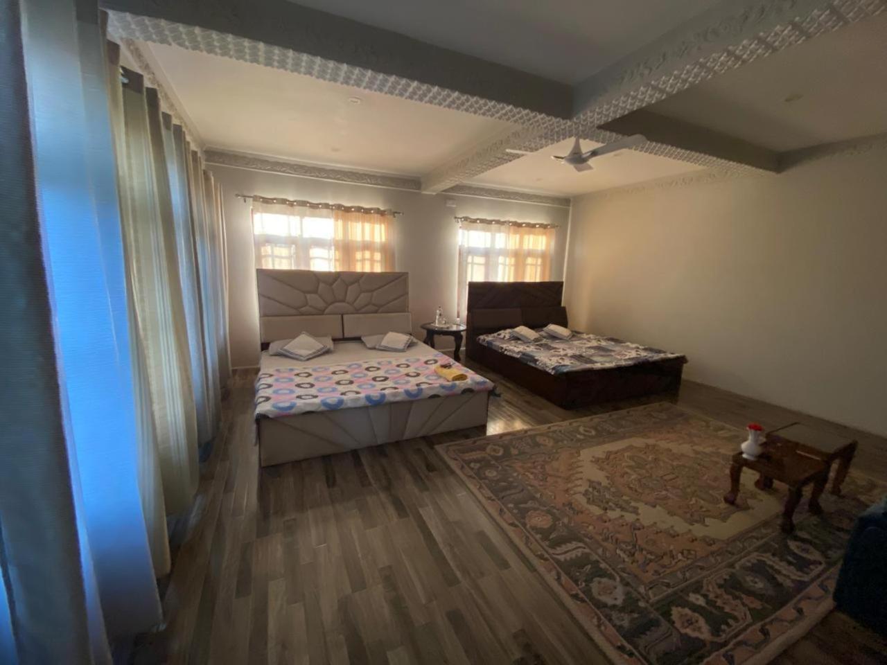 Deluxe Family Room