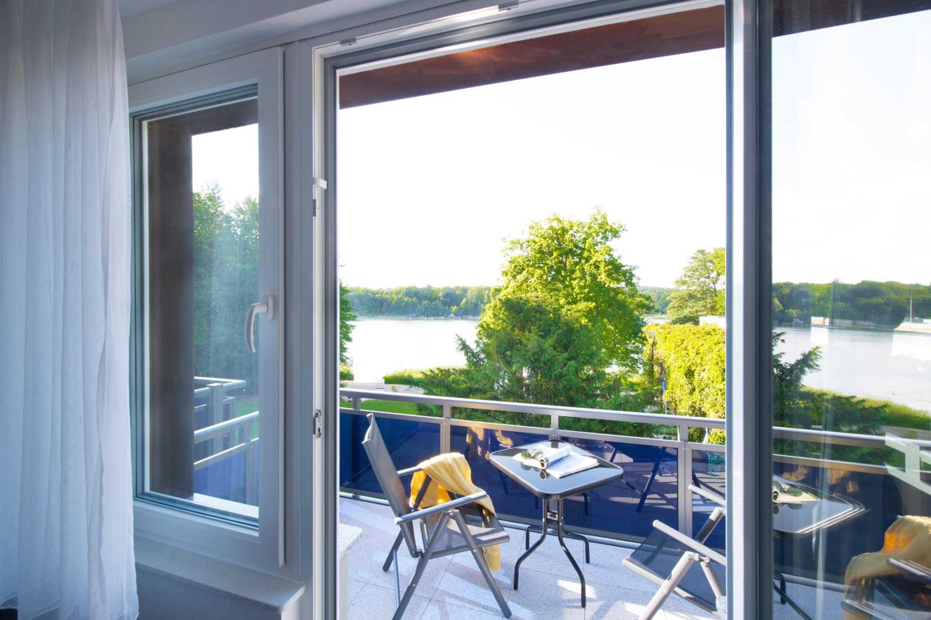 Double Room with Lake View photo 3