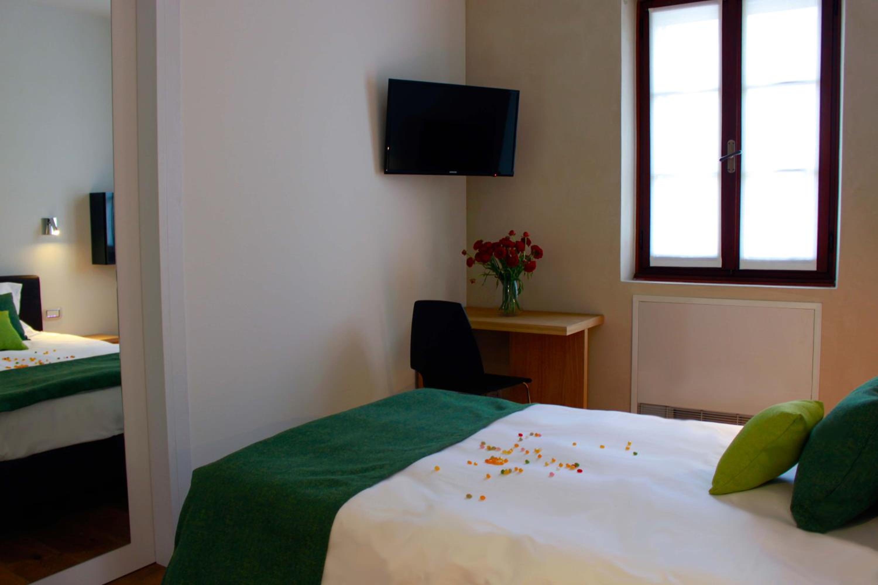 Single Room photo 1