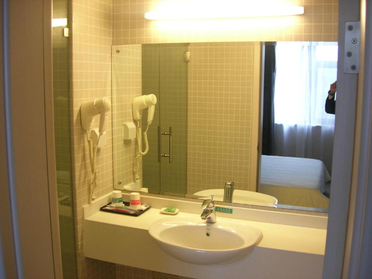 Single Room A photo 2