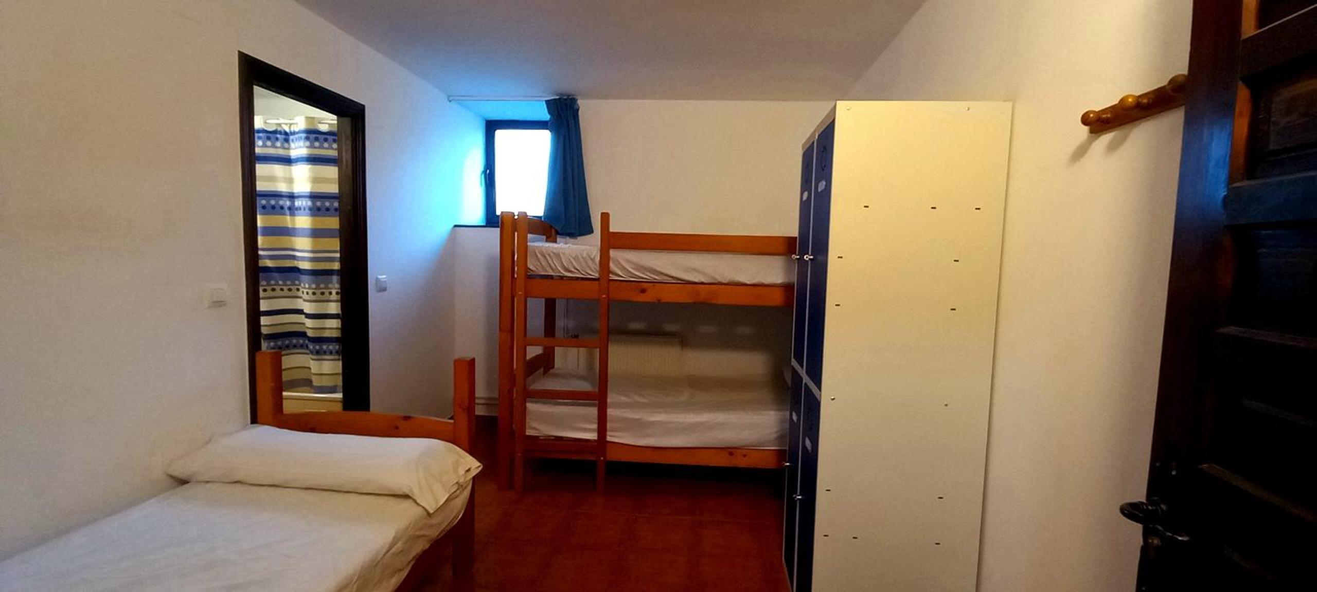 Triple Room with Private Bathroom