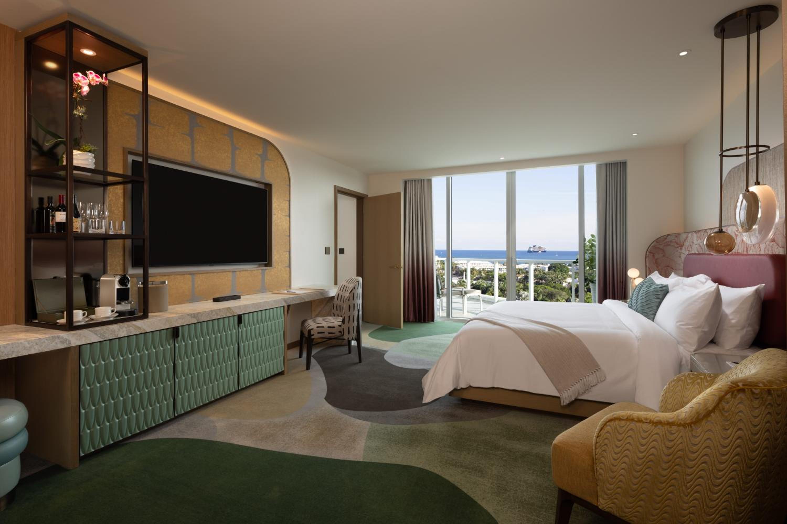 Resort View King Suite - Photo 2