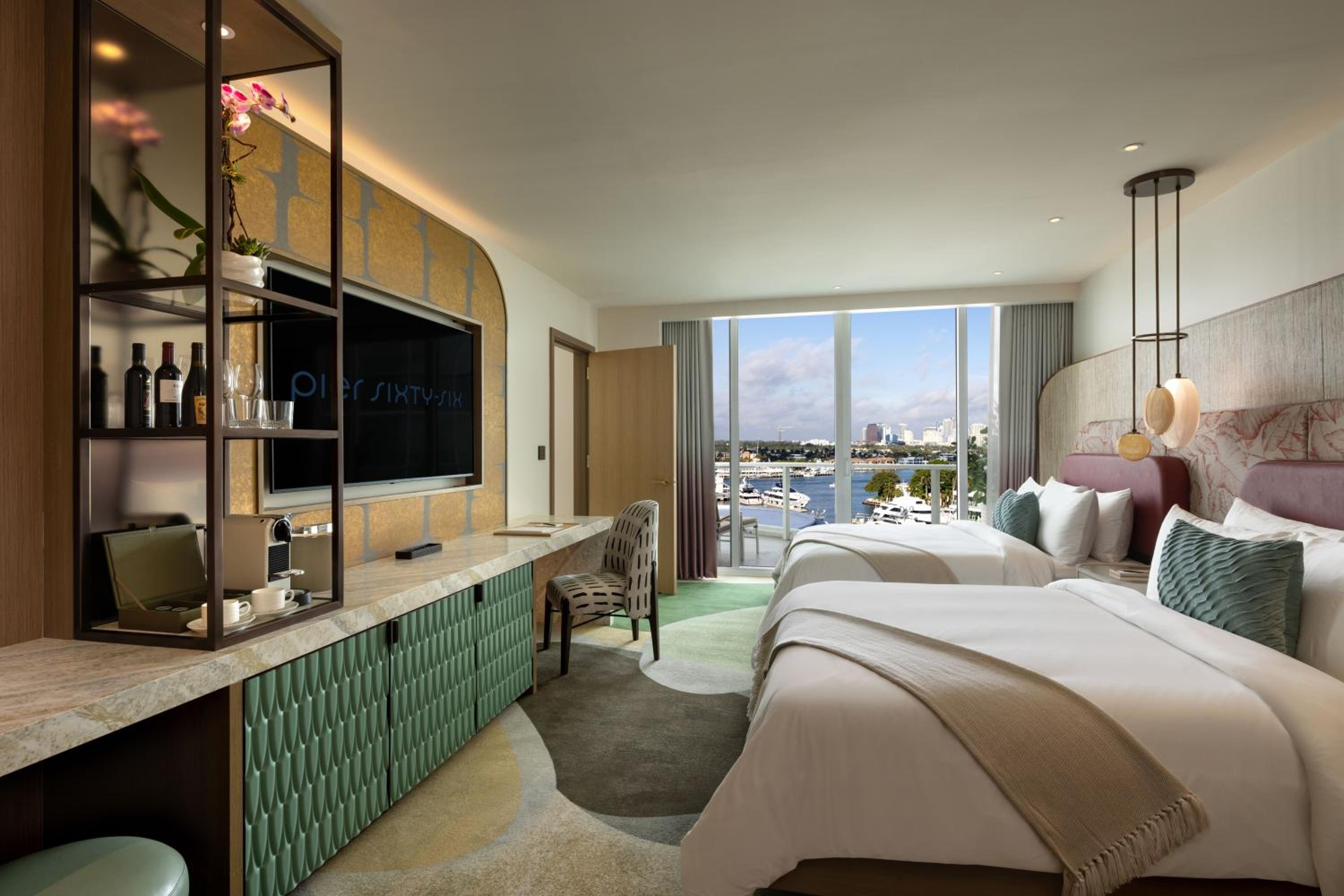 Resort view Two Queen Suite - Photo 3