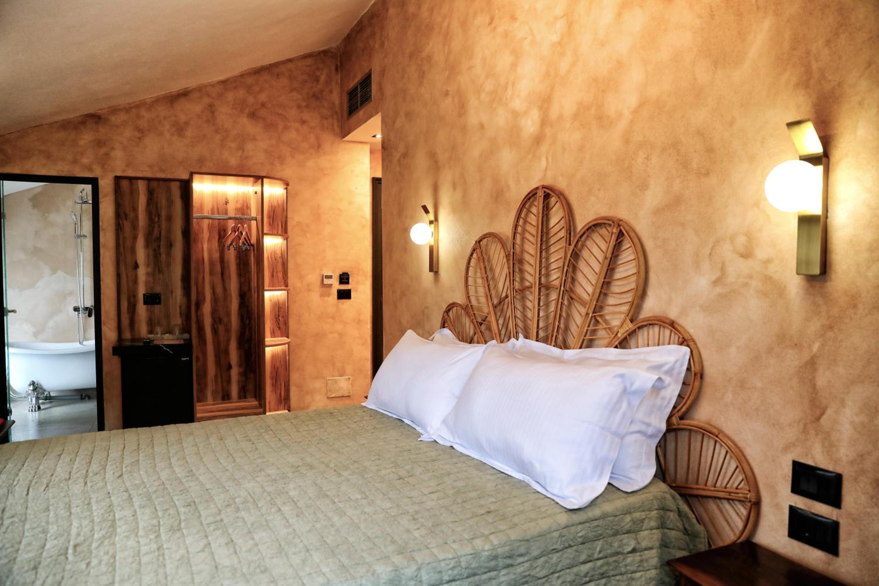 King Room with Lake View
