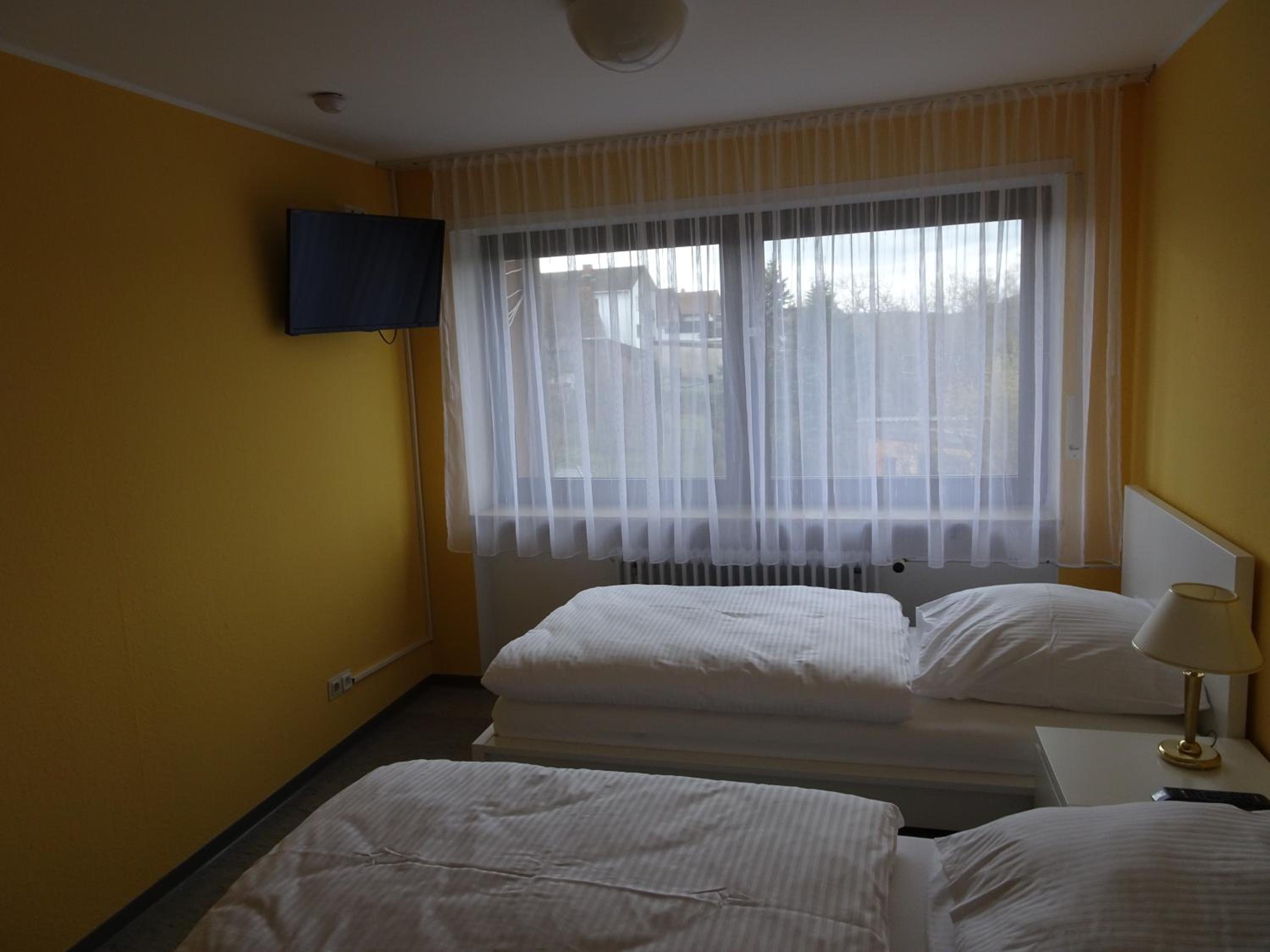 Twin Room with Shared Bathroom photo 2