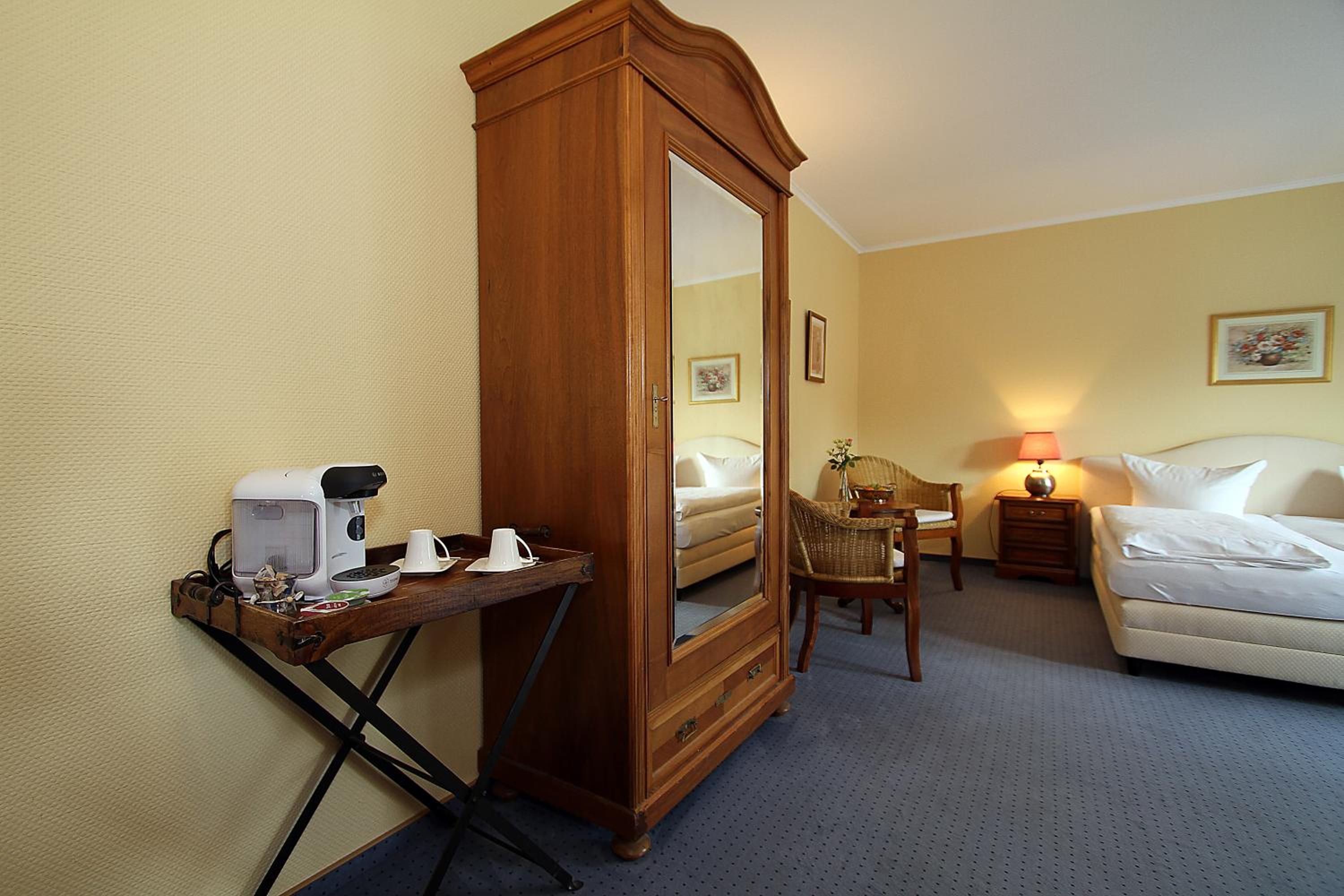 Double Room - Photo 10