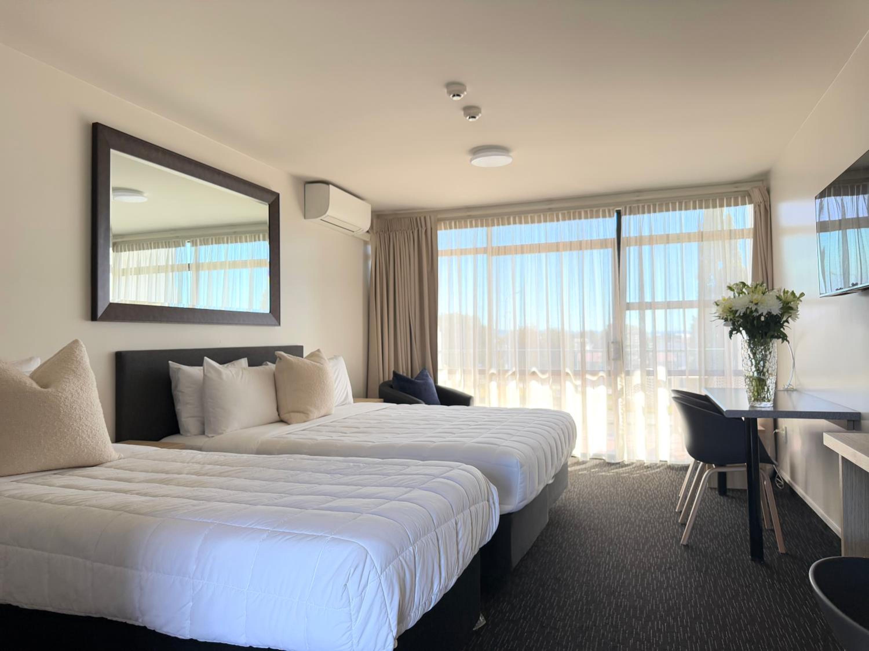 Deluxe Twin Room photo 1