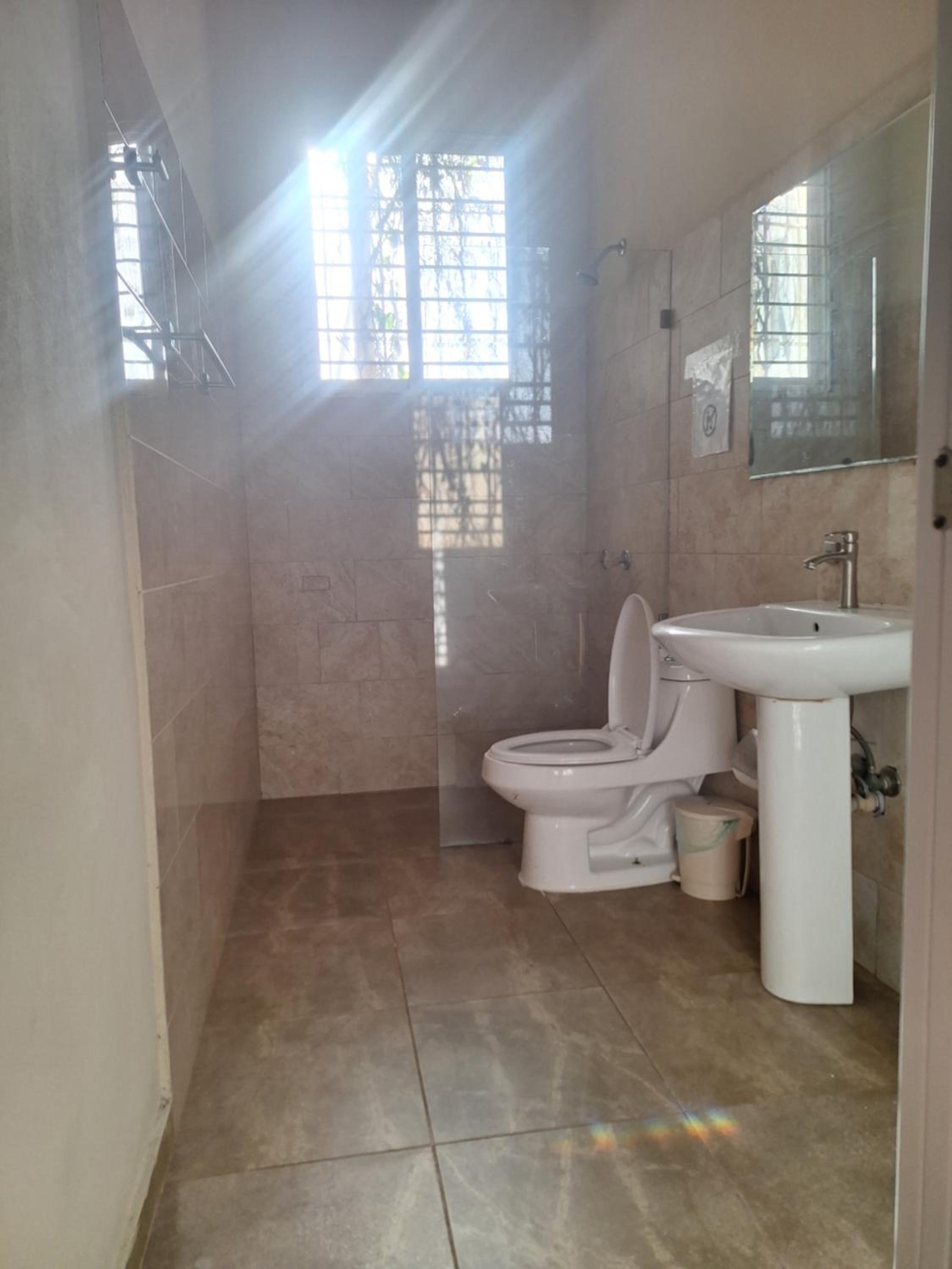 Classic One-Bedroom Apartment with King Bed photo 2