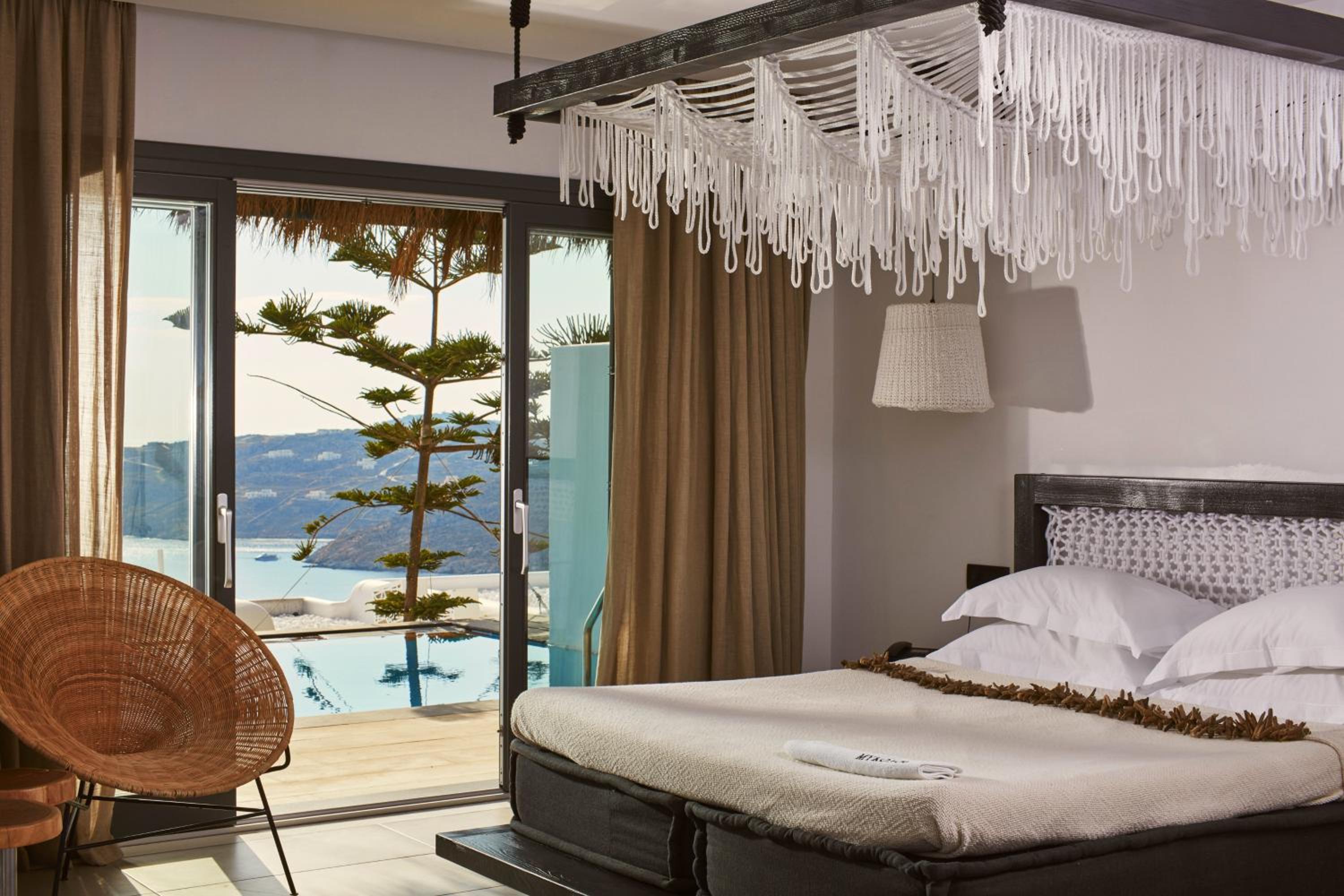 Majestic Retreat Suite with Private Pool photo 2