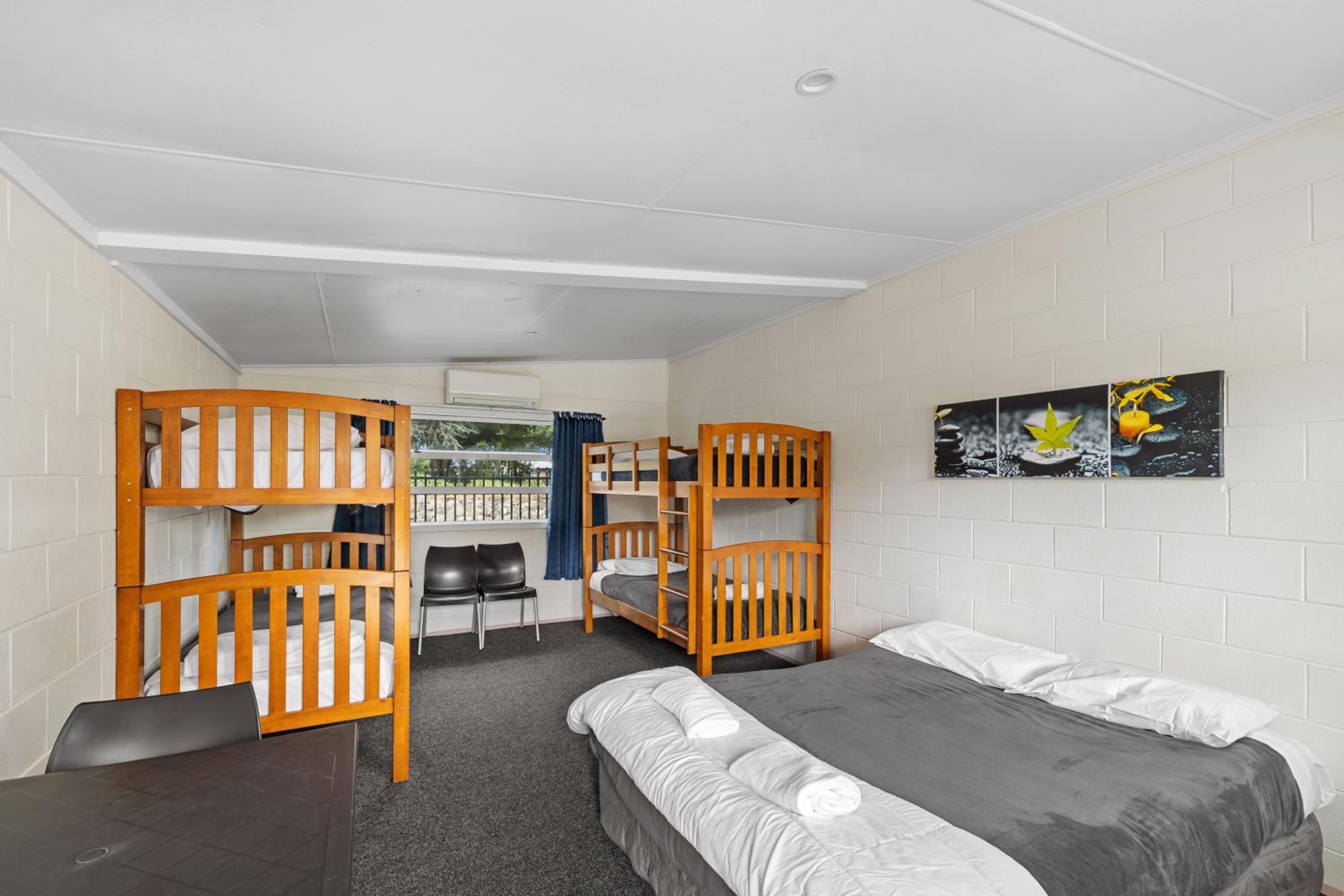 Standard Family Room - Photo 10