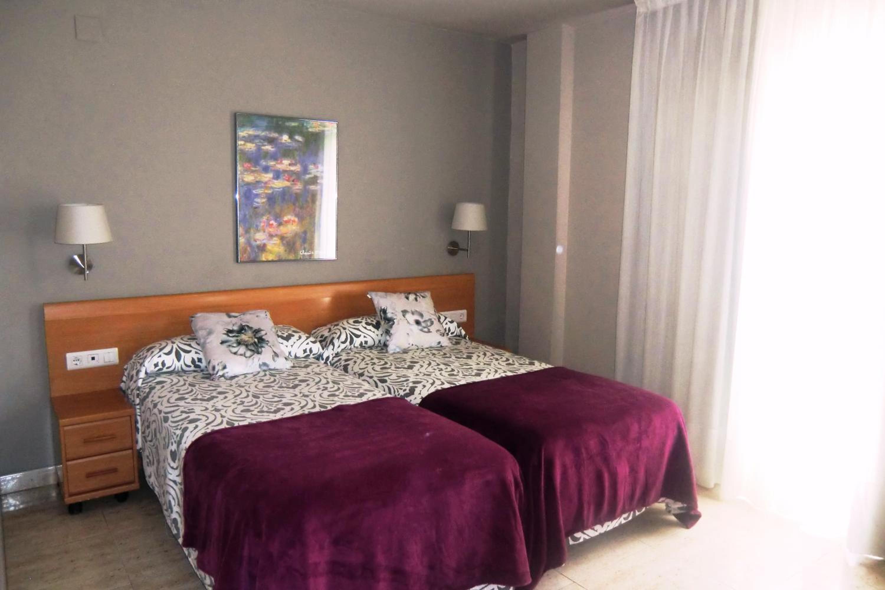 Double or Twin Room photo 3