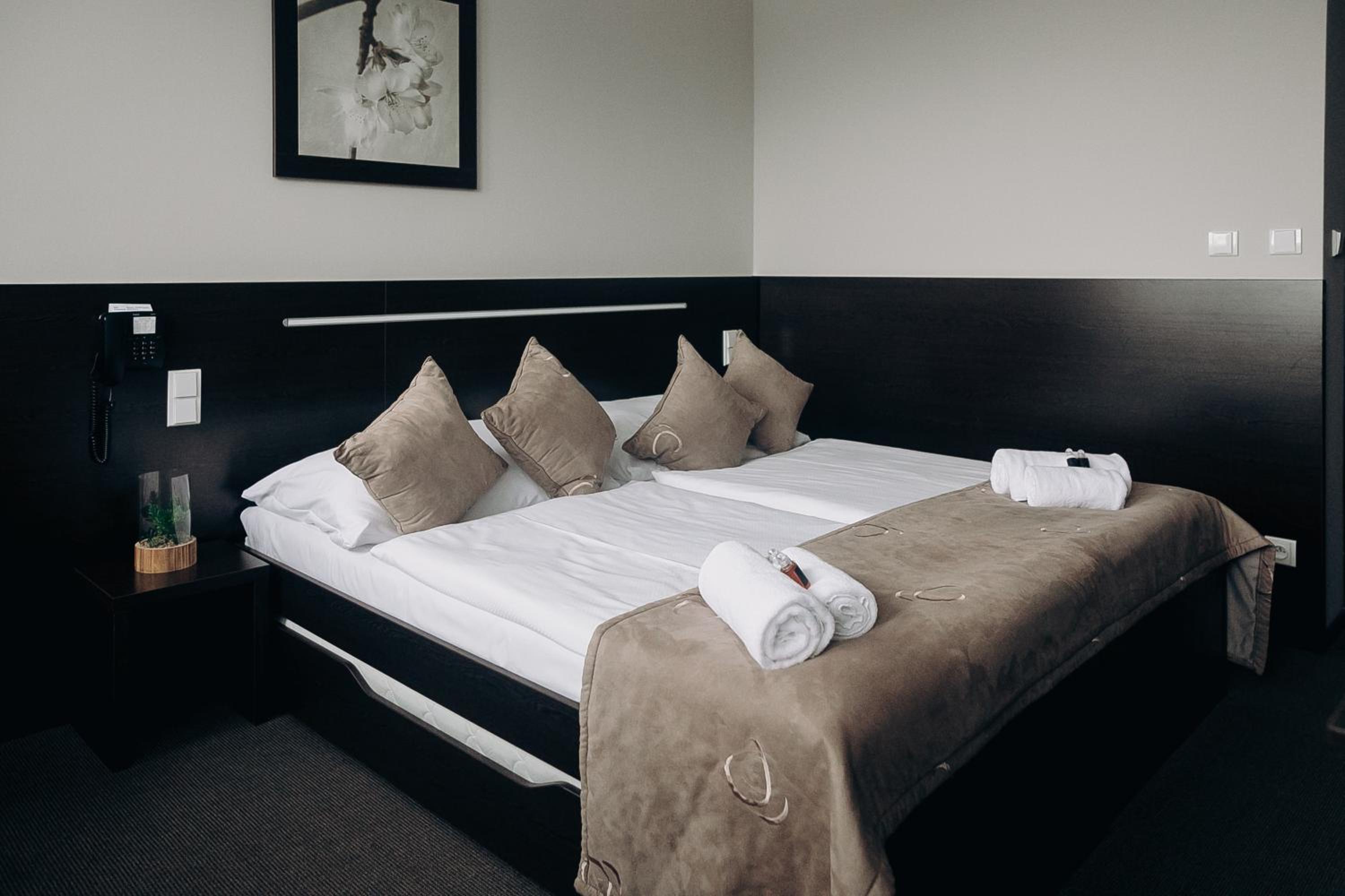Economy Double or Twin Room - Photo 3