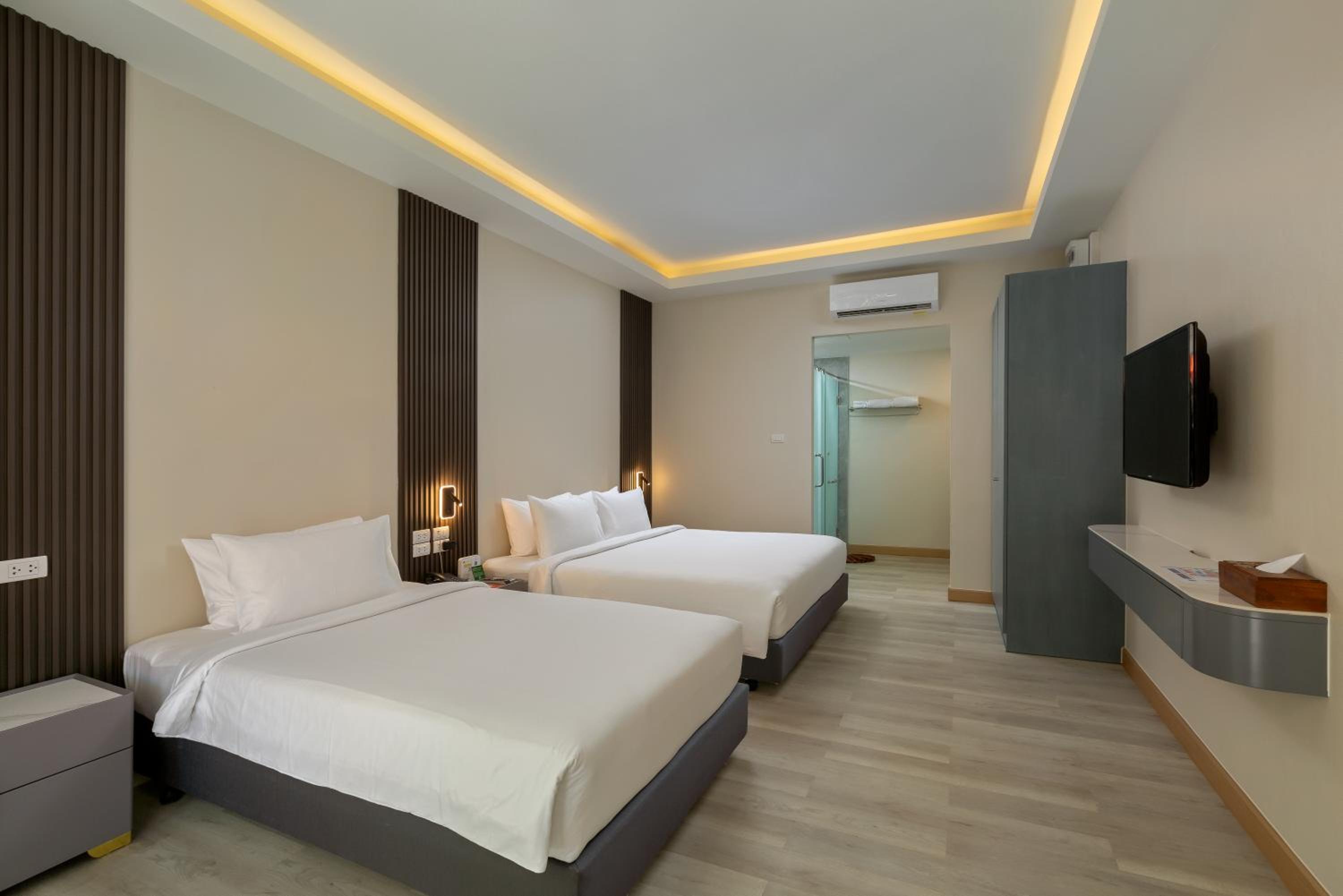 Double or Twin Room with Balcony photo 1