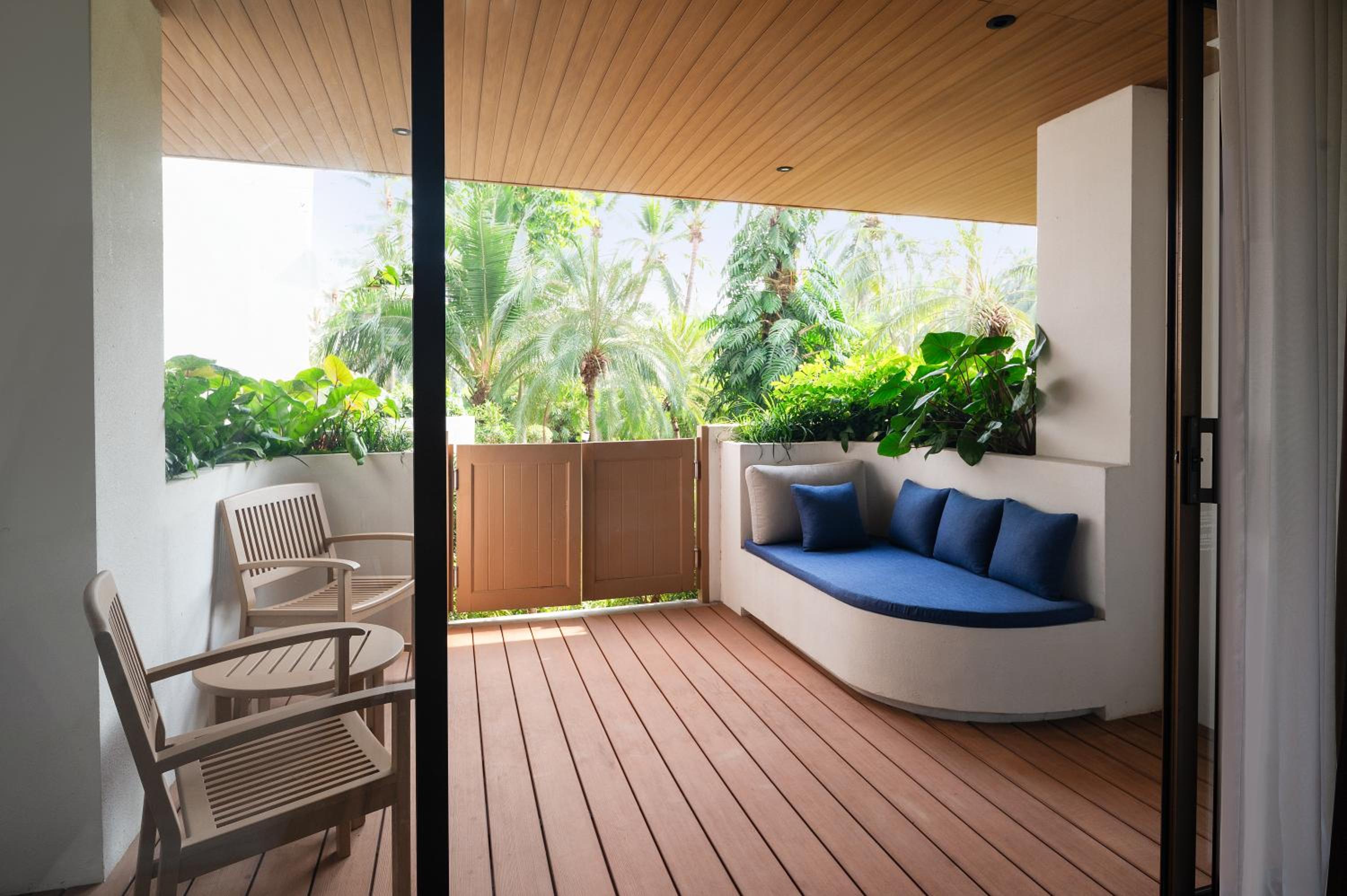Premier Garden Terrace King