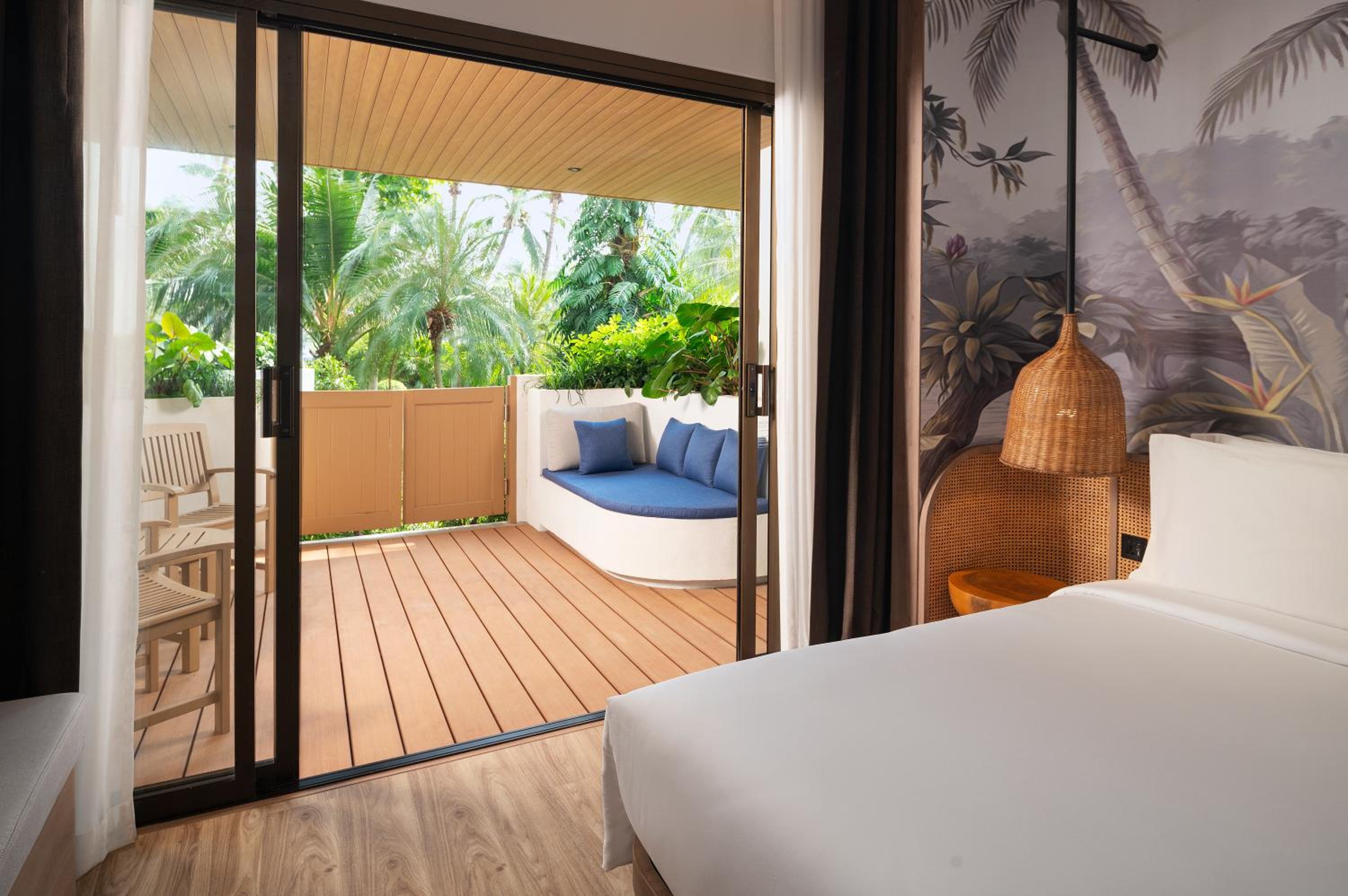 Premier Garden Terrace Twin photo 3