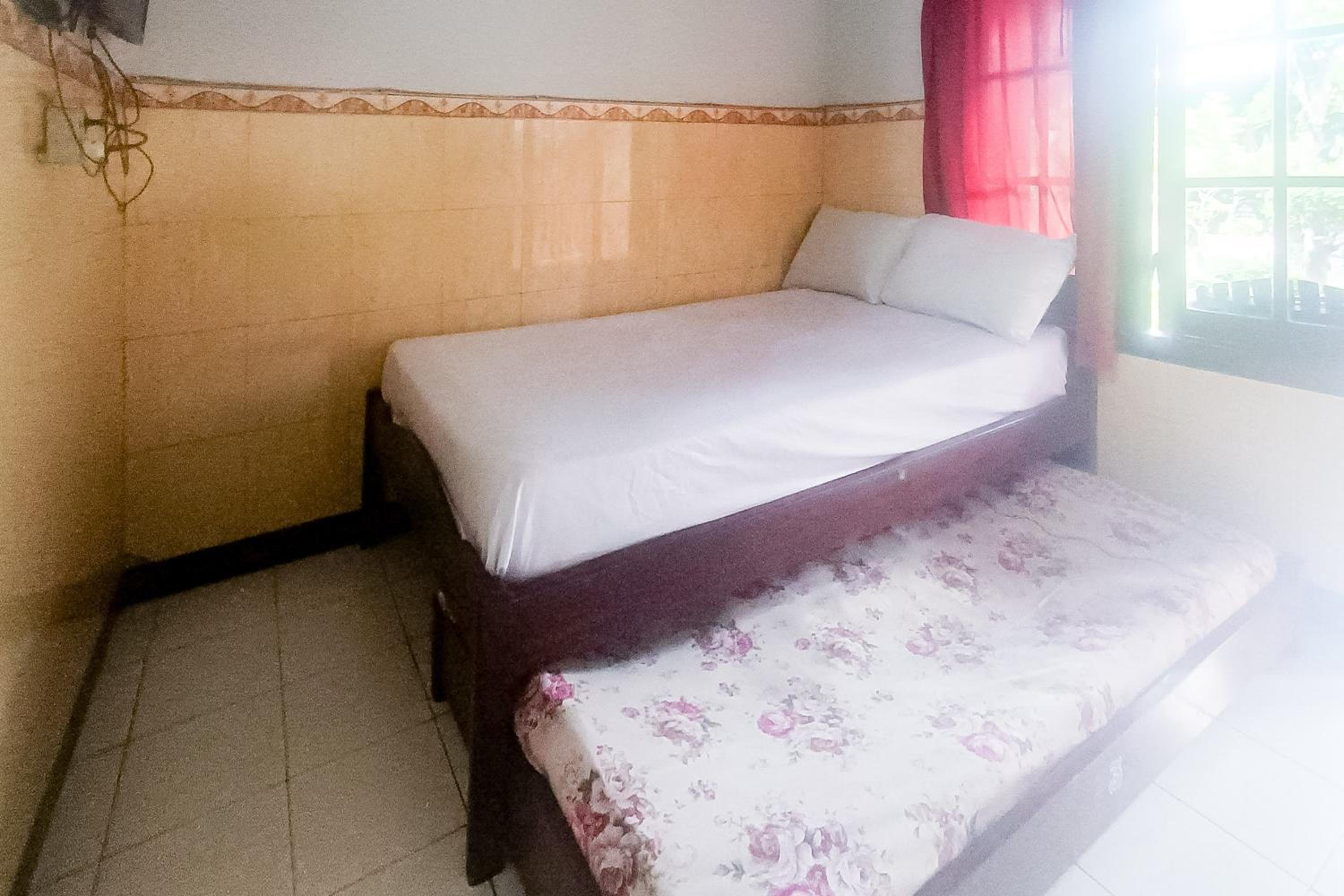 Standard Twin Room photo 2